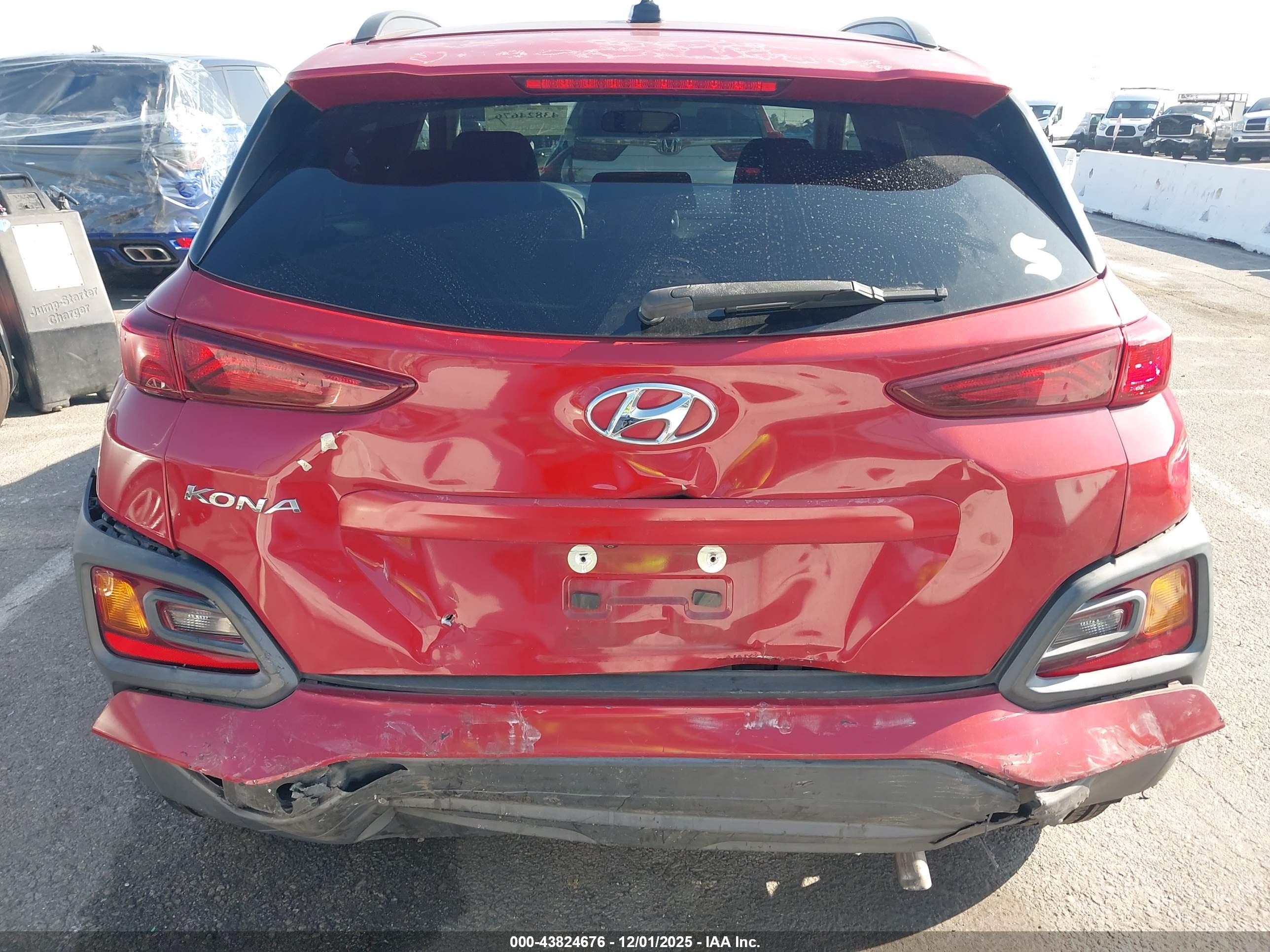 HYUNDAI KONA image 6