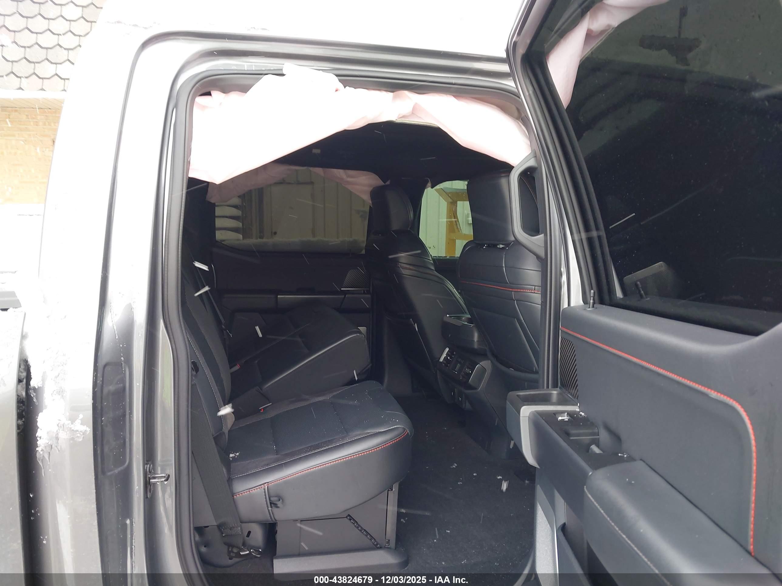 FORD F-150 image 8