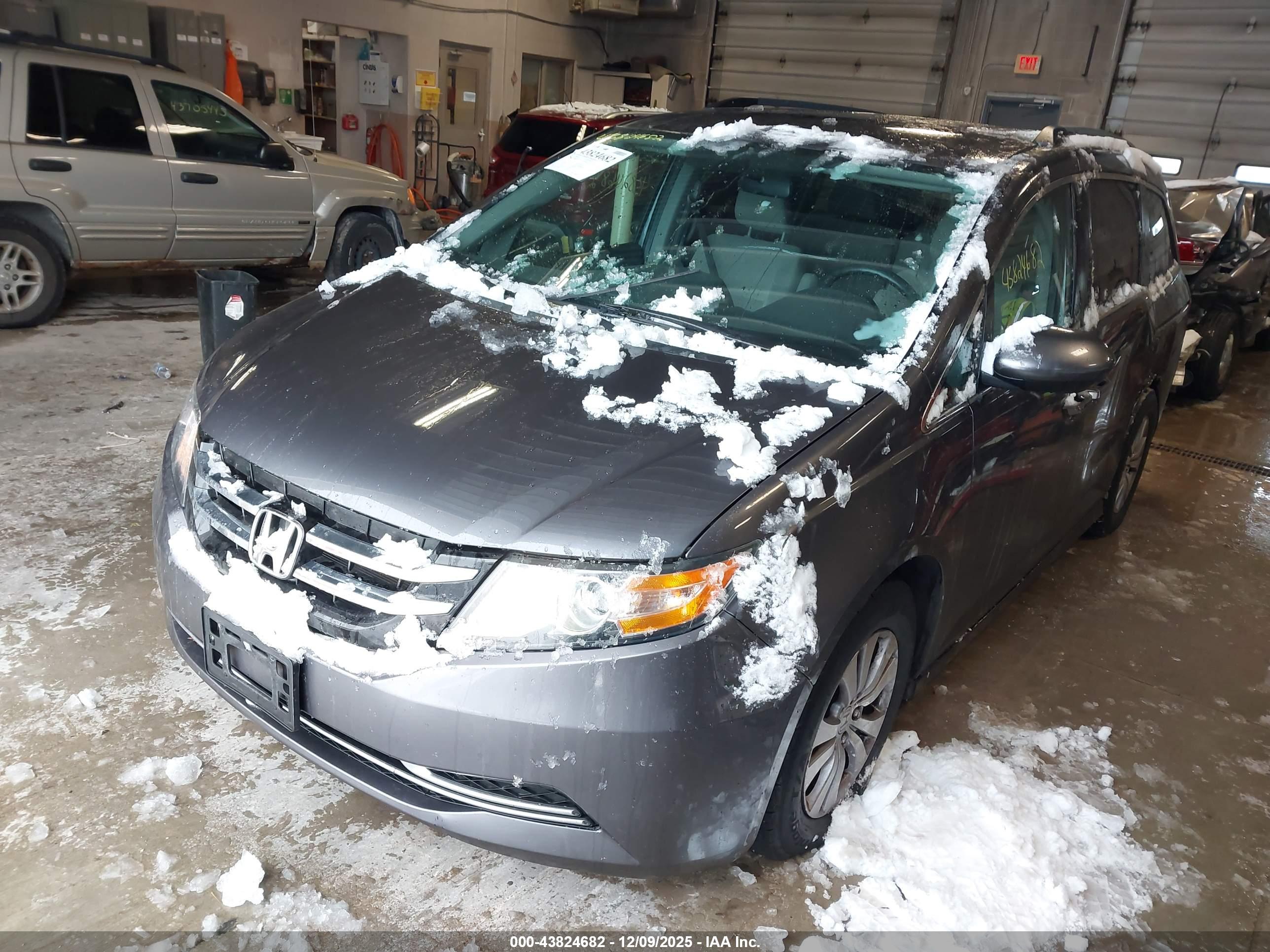 HONDA ODYSSEY image 2