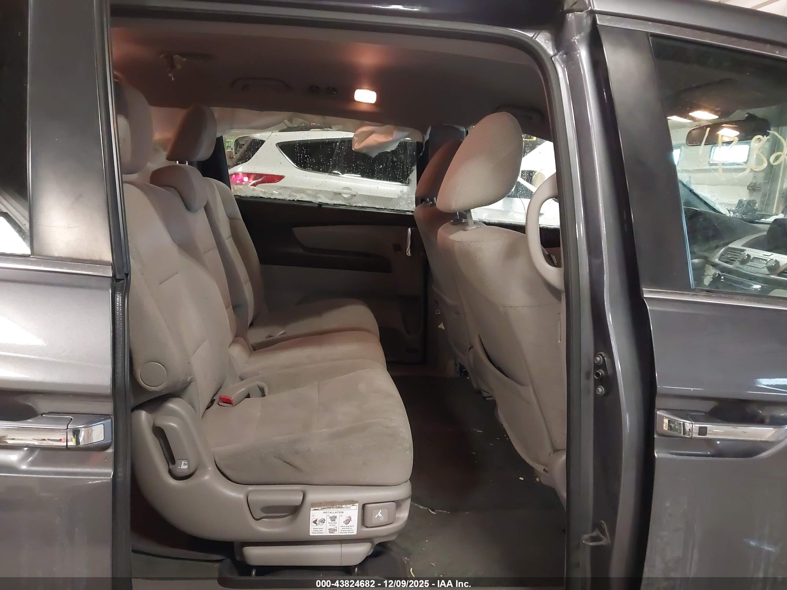 HONDA ODYSSEY image 8