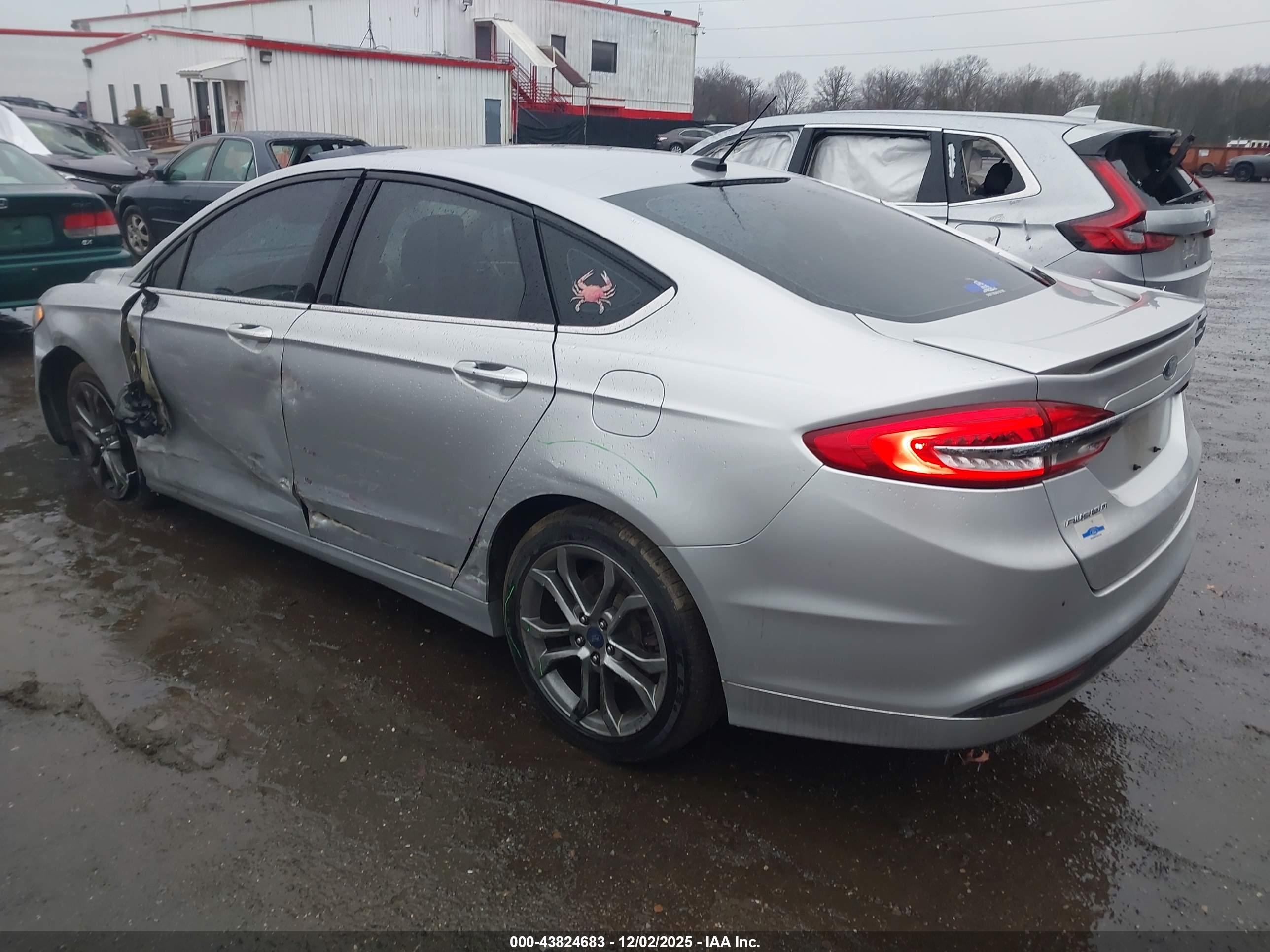 FORD FUSION image 3