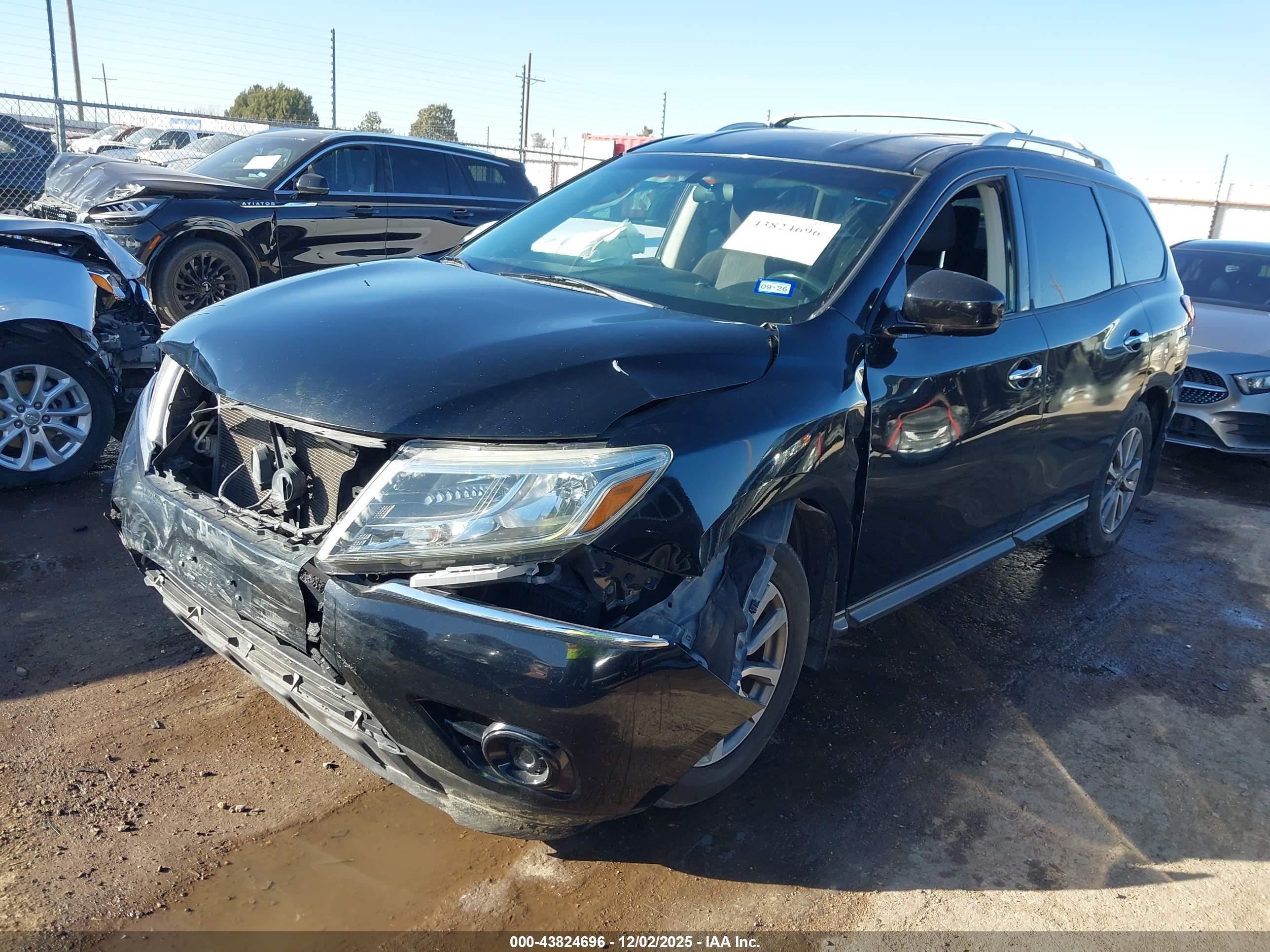 NISSAN PATHFINDER image 2