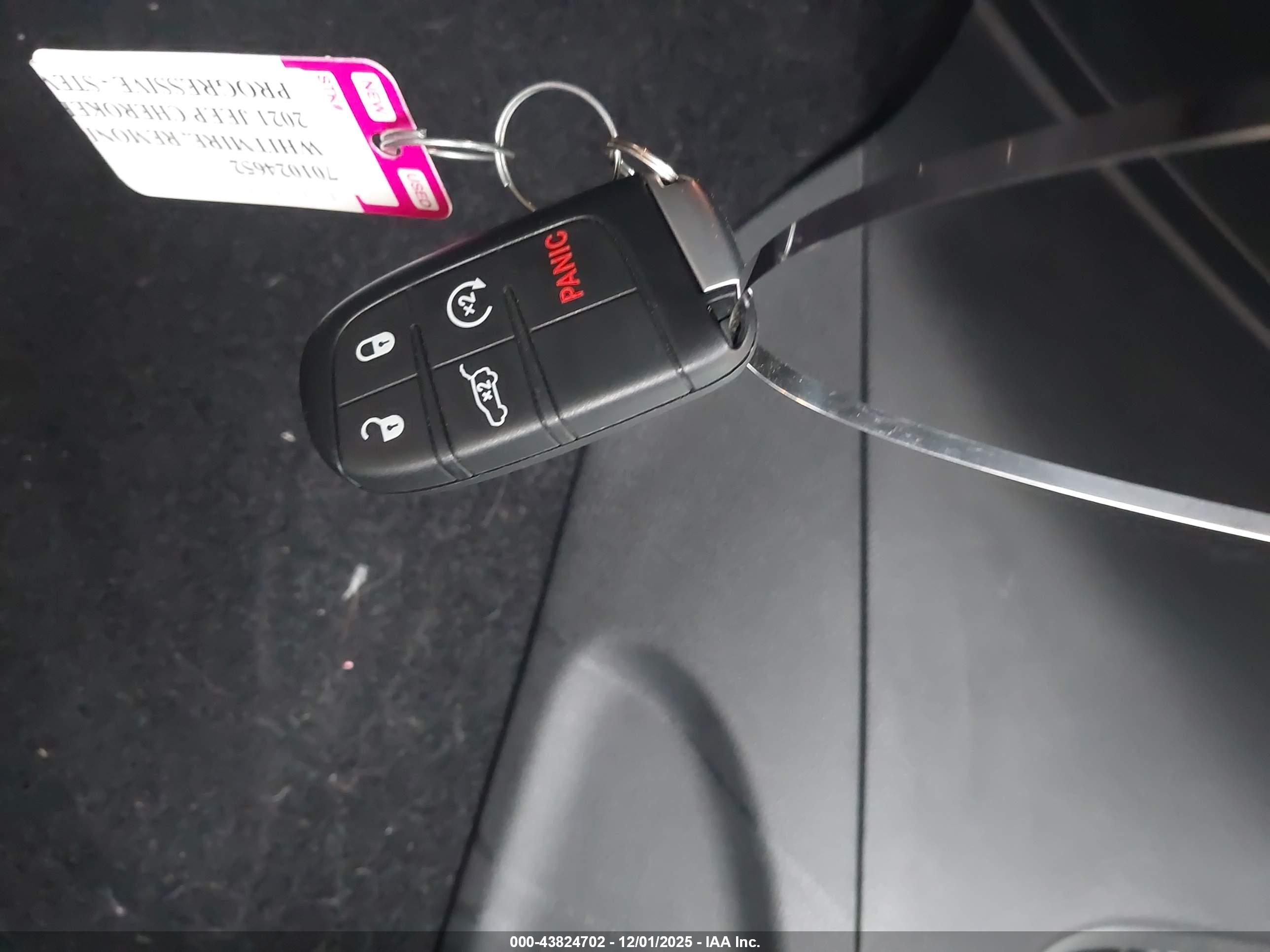 JEEP GRAND image 11