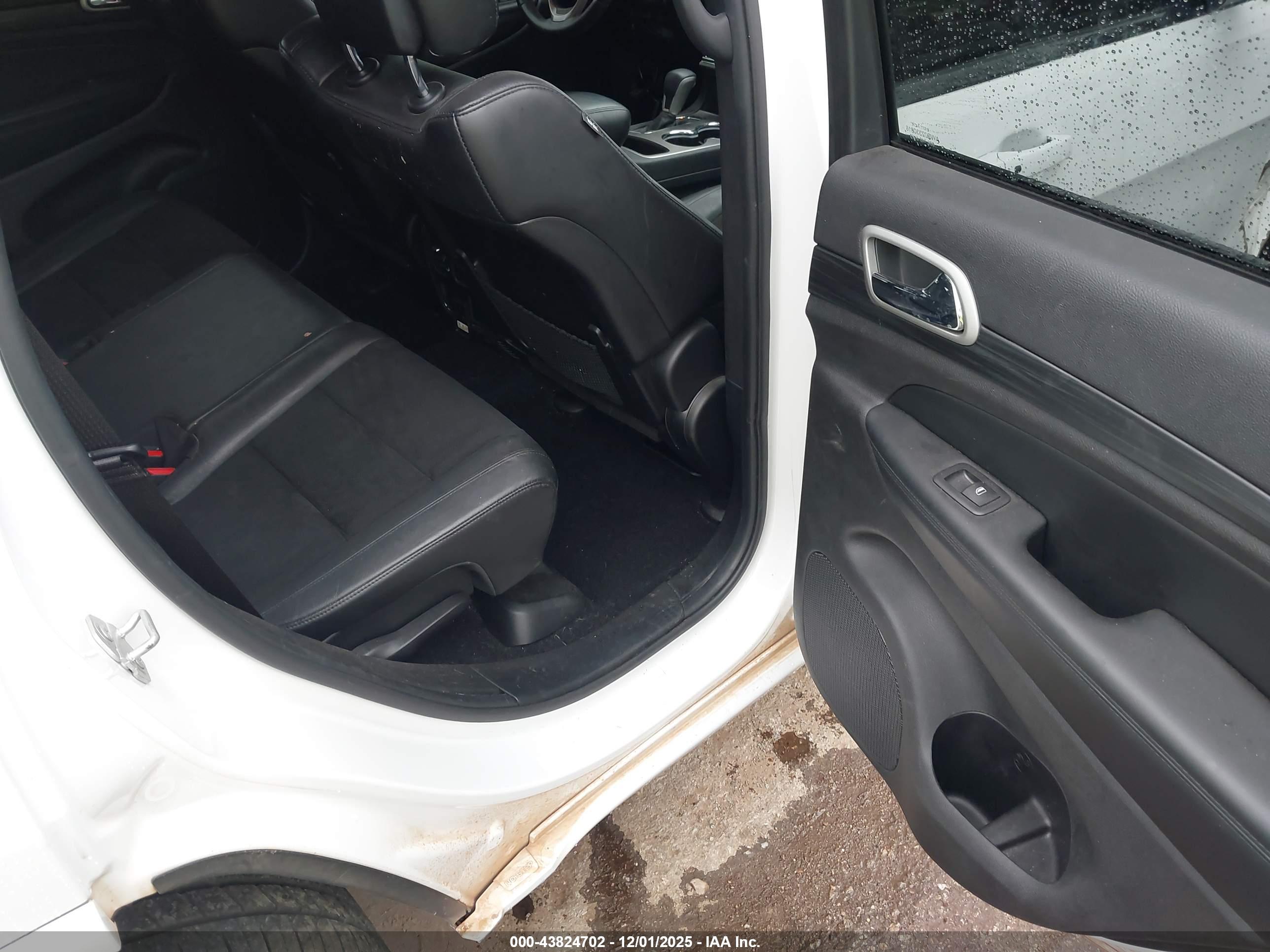 JEEP GRAND image 8
