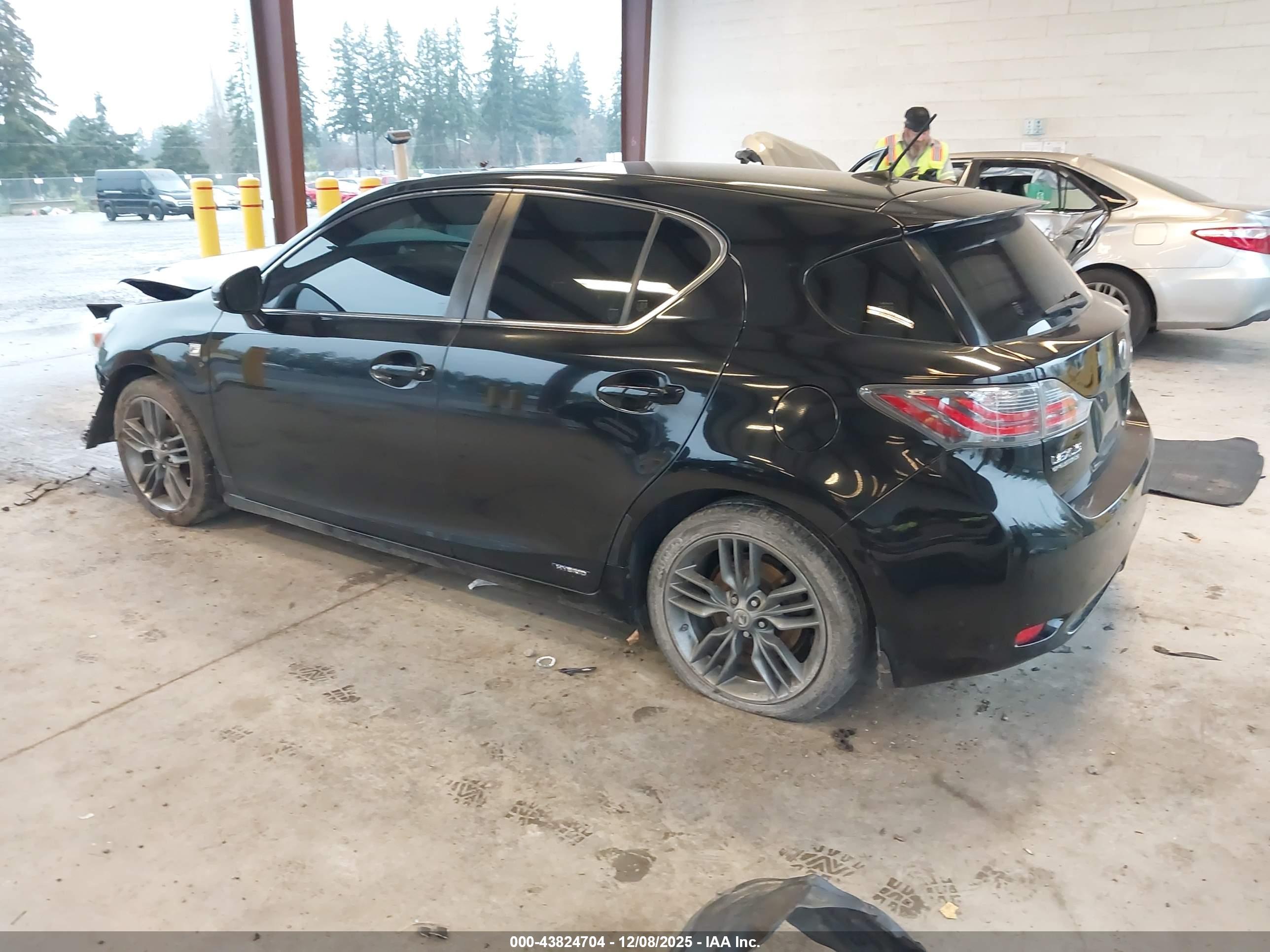 LEXUS CT image 3