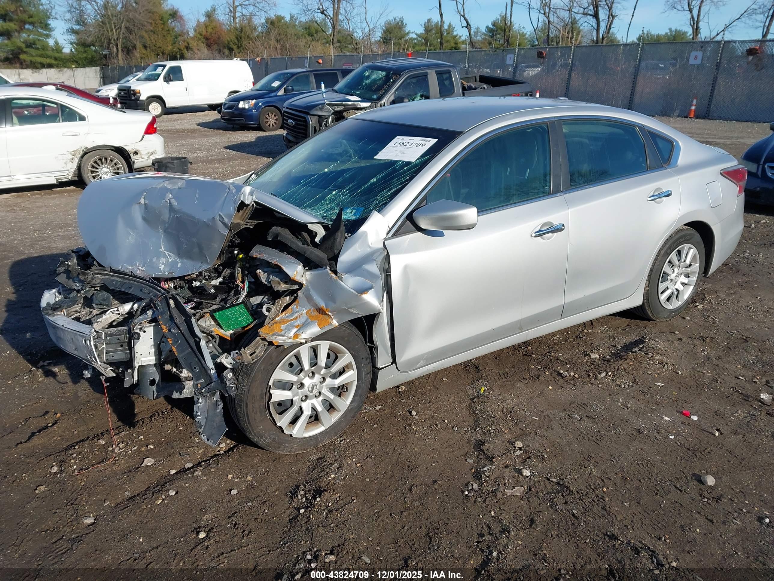 NISSAN ALTIMA image 2
