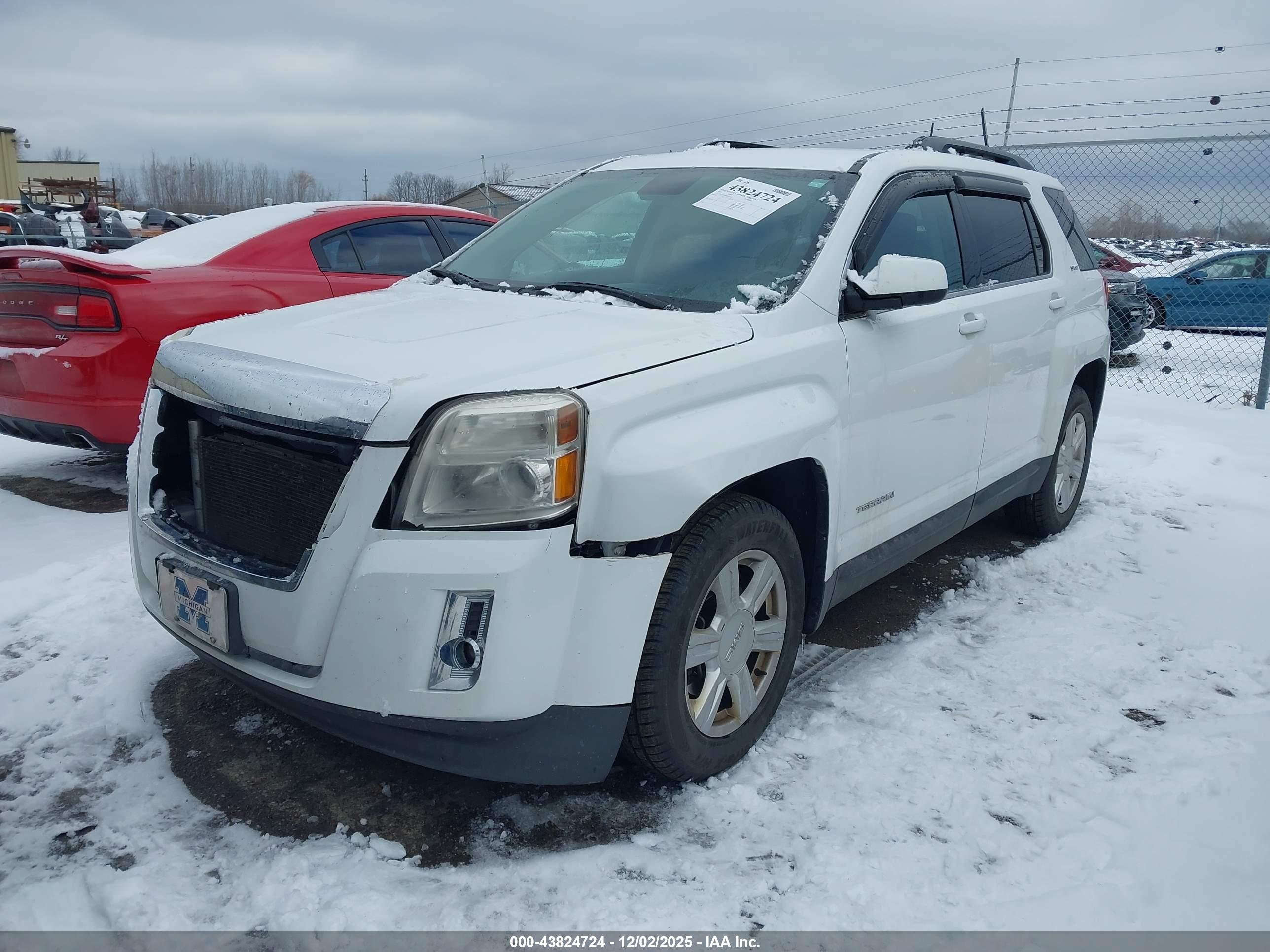 GMC TERRAIN image 2
