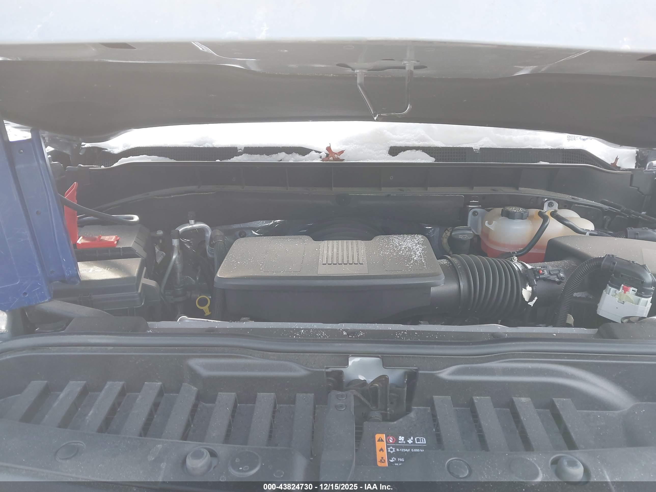 CHEVROLET SILVERADO image 10
