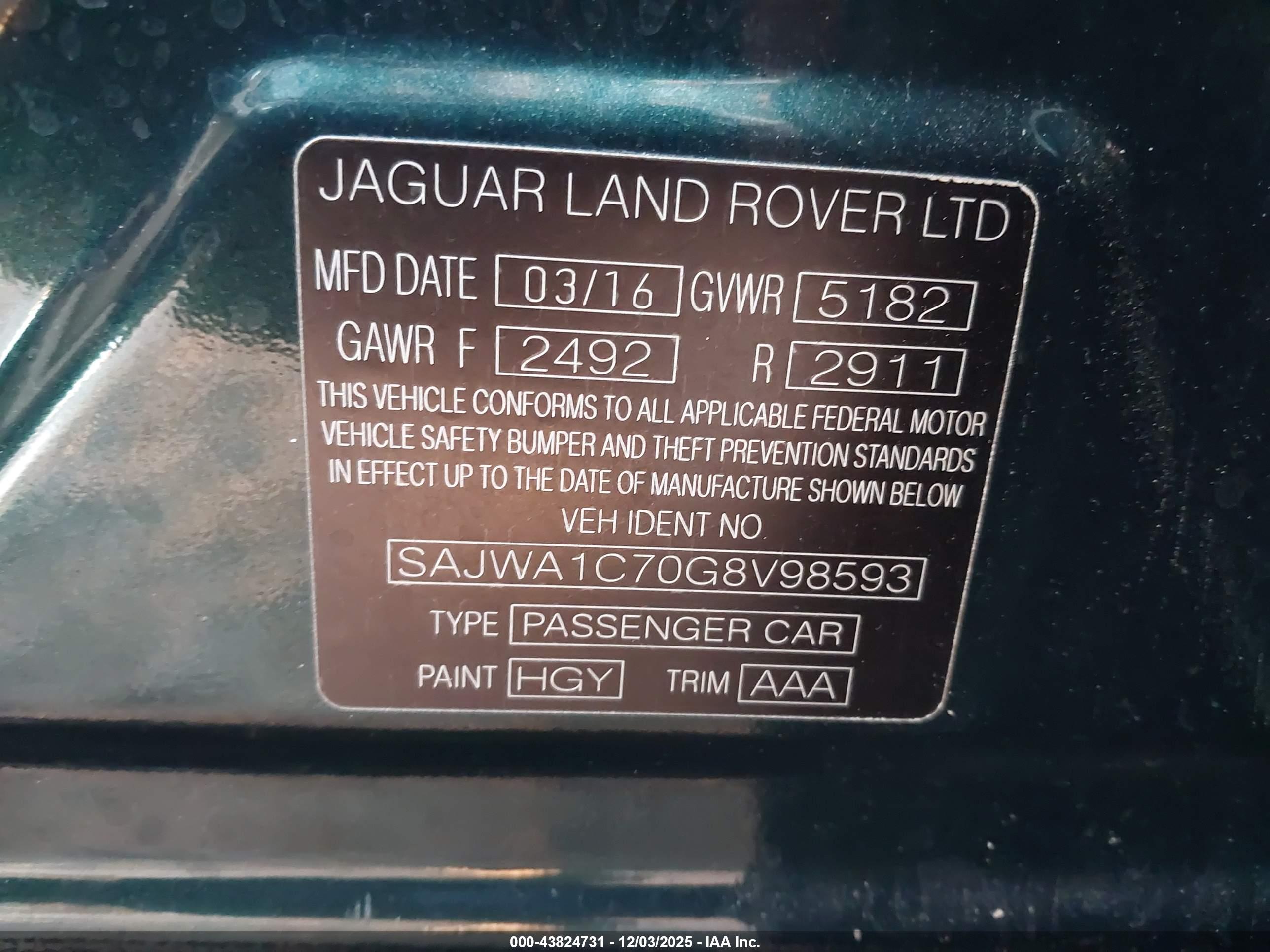 JAGUAR XJ image 9
