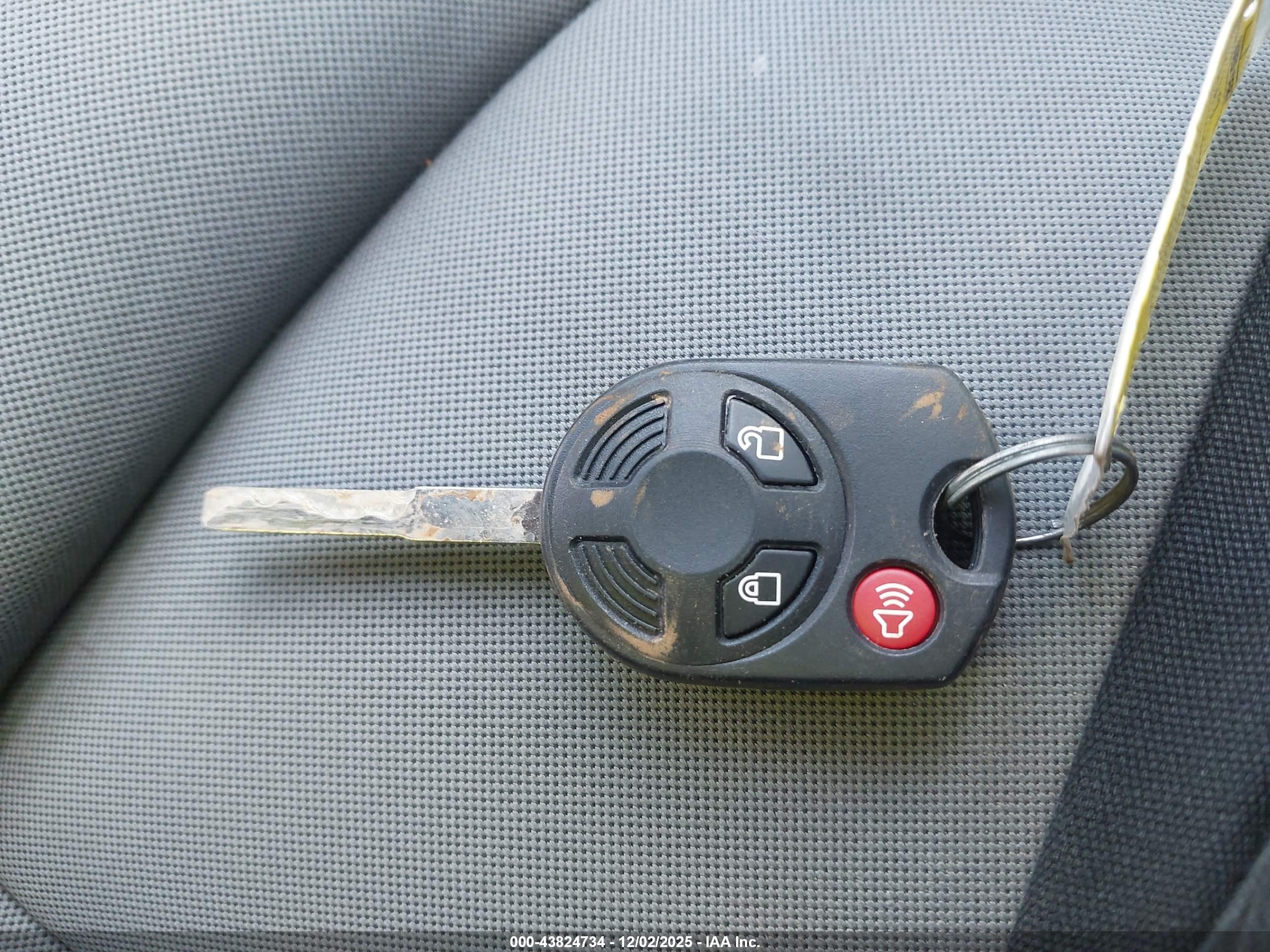 FORD ESCAPE image 11