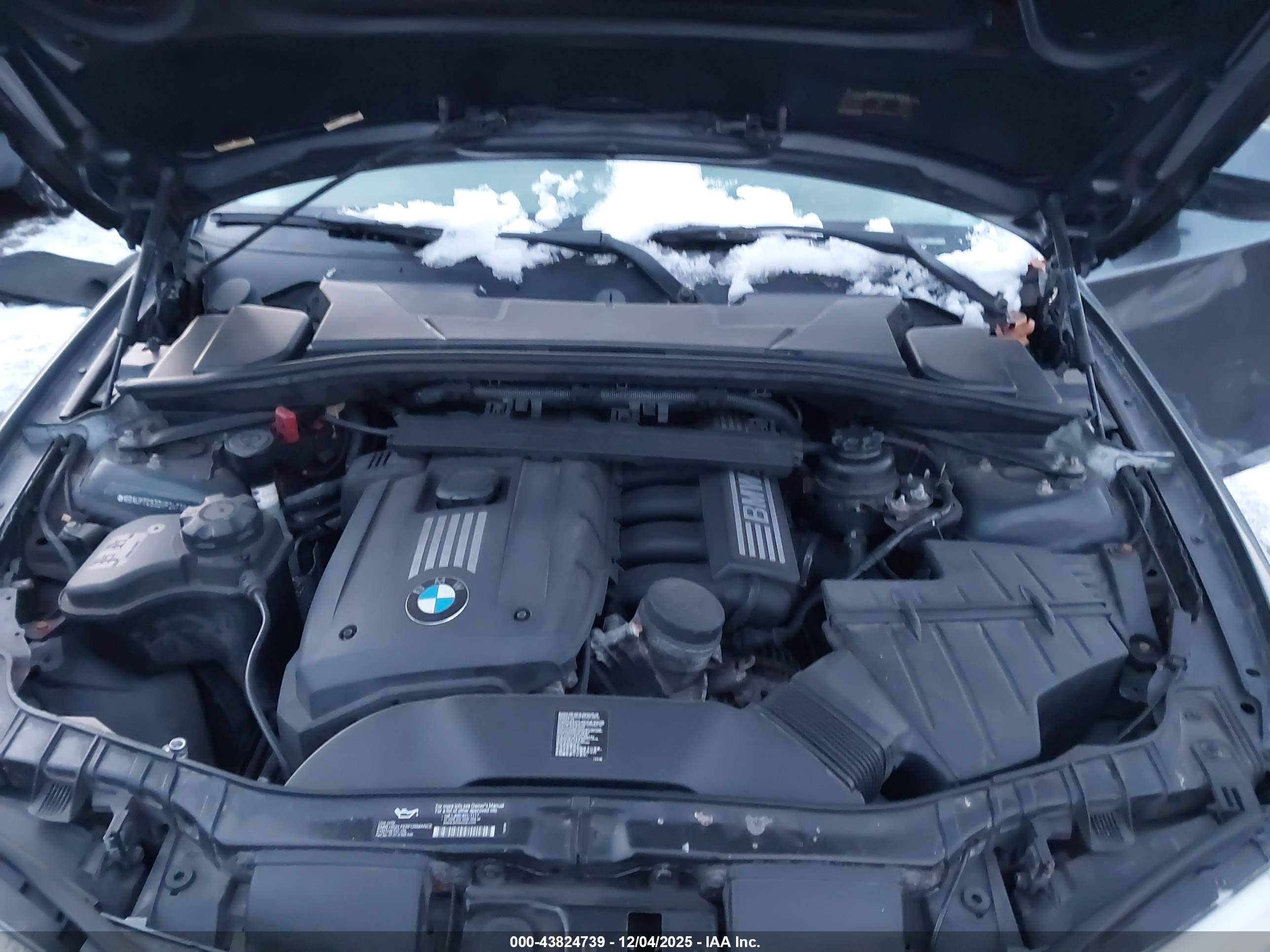 BMW 128I image 10