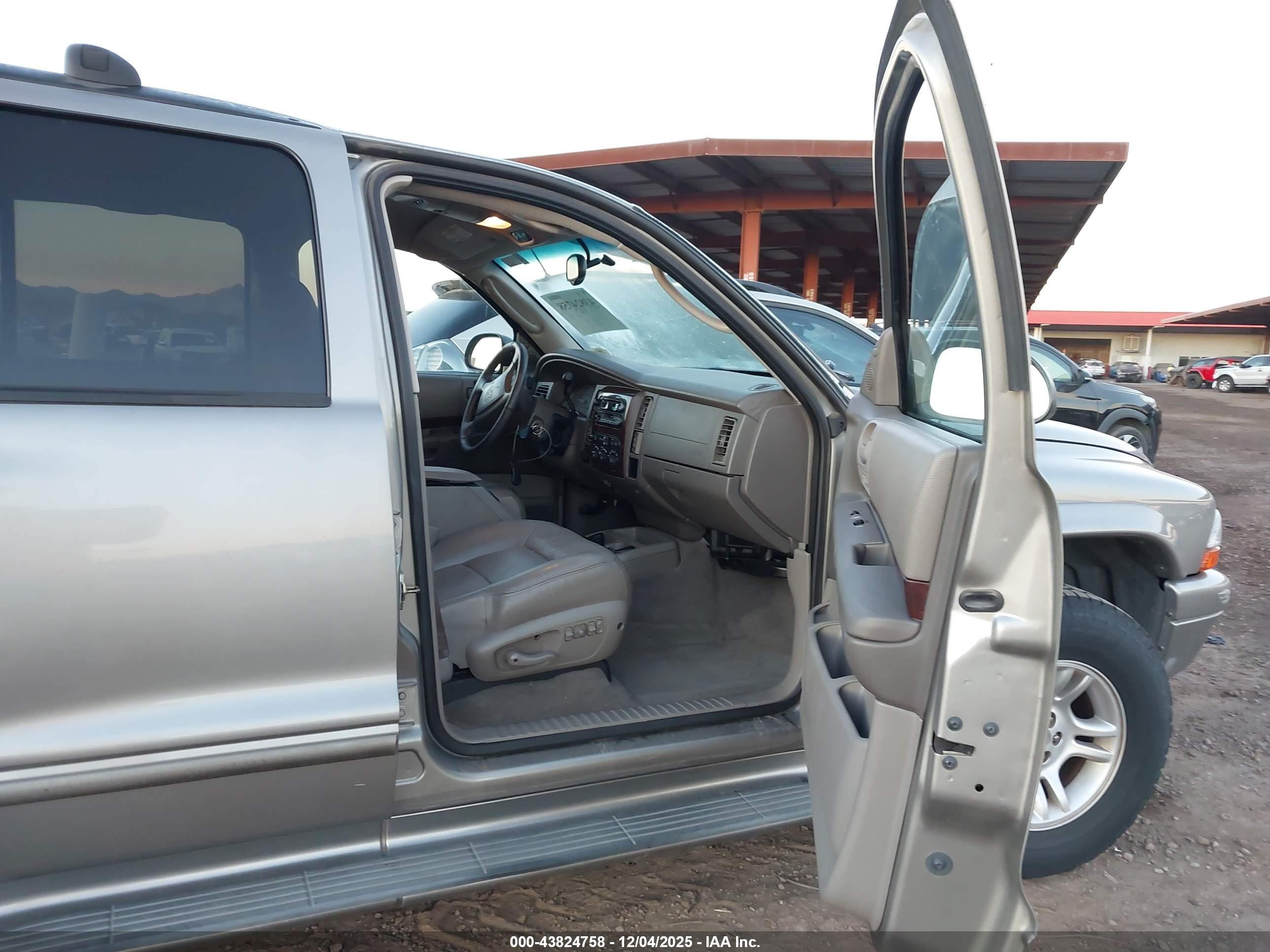 DODGE DURANGO image 5