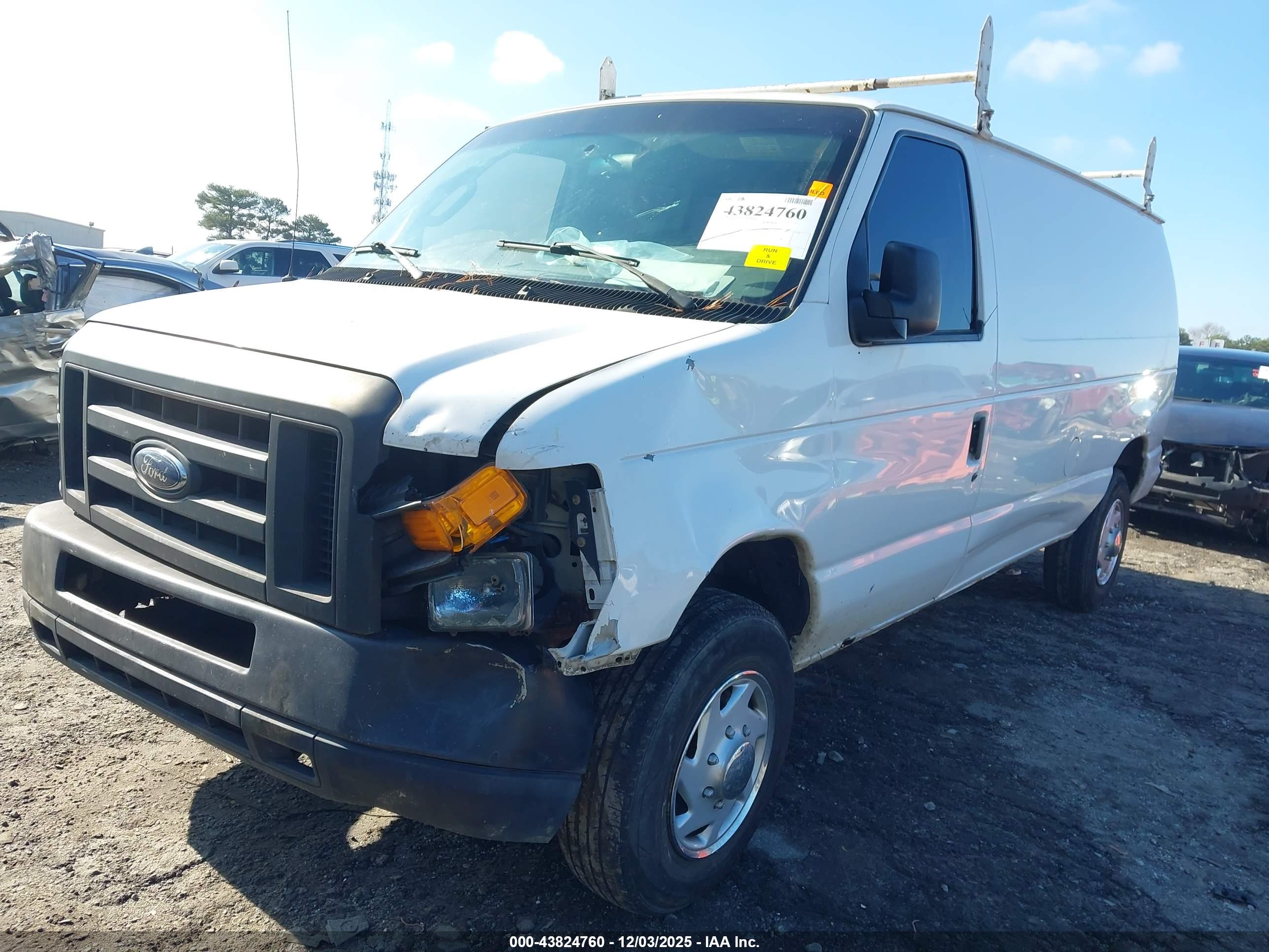 FORD E-350 image 6