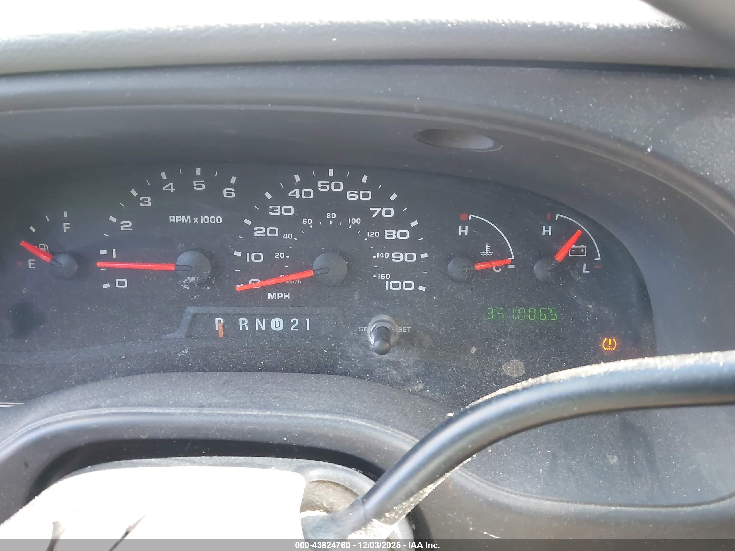 FORD E-350 image 7
