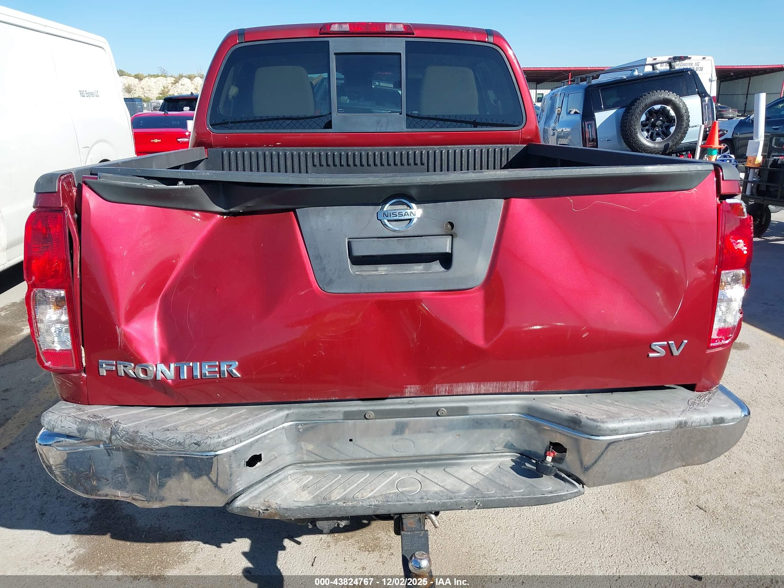 NISSAN FRONTIER image 6