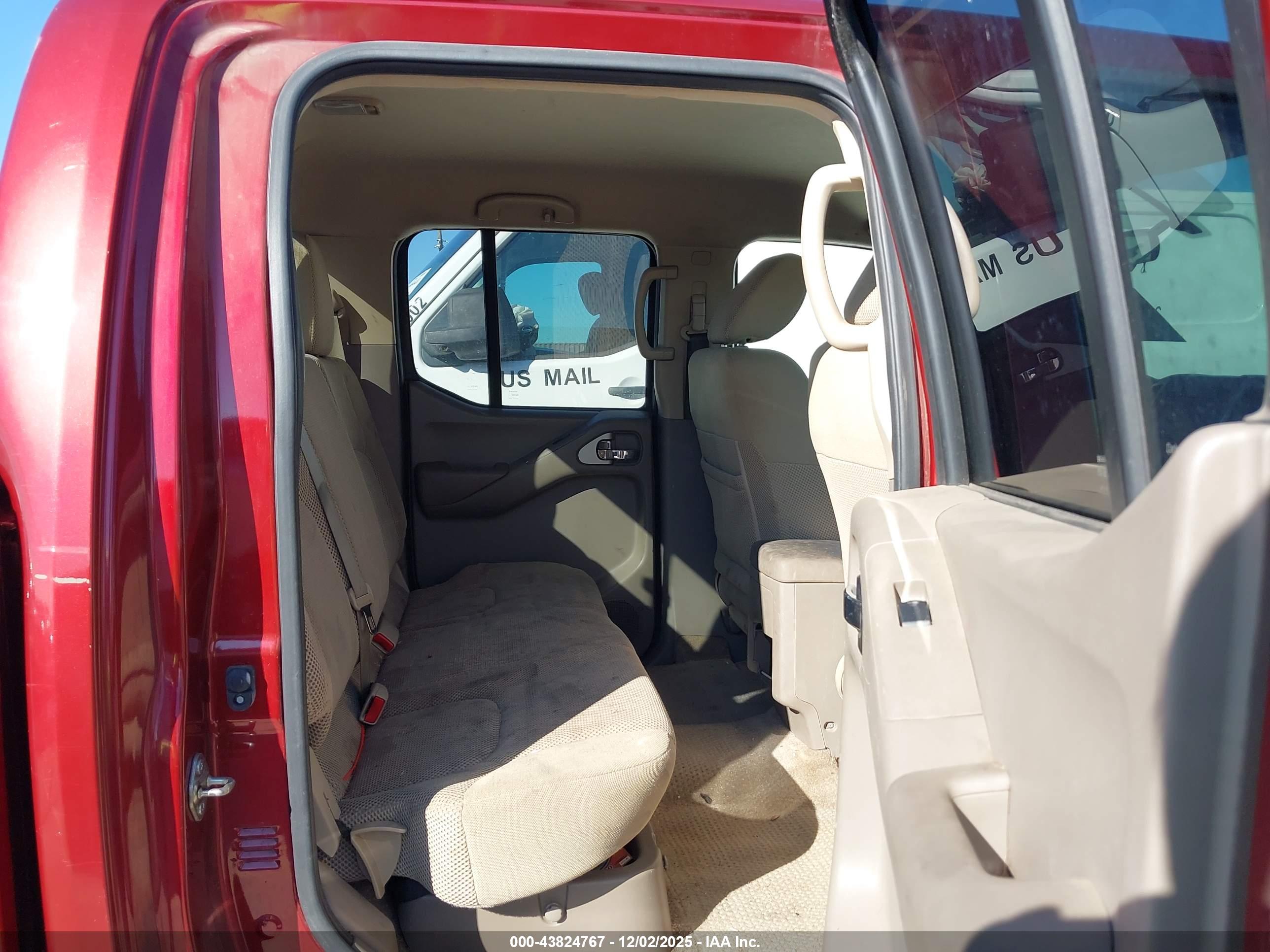 NISSAN FRONTIER image 8