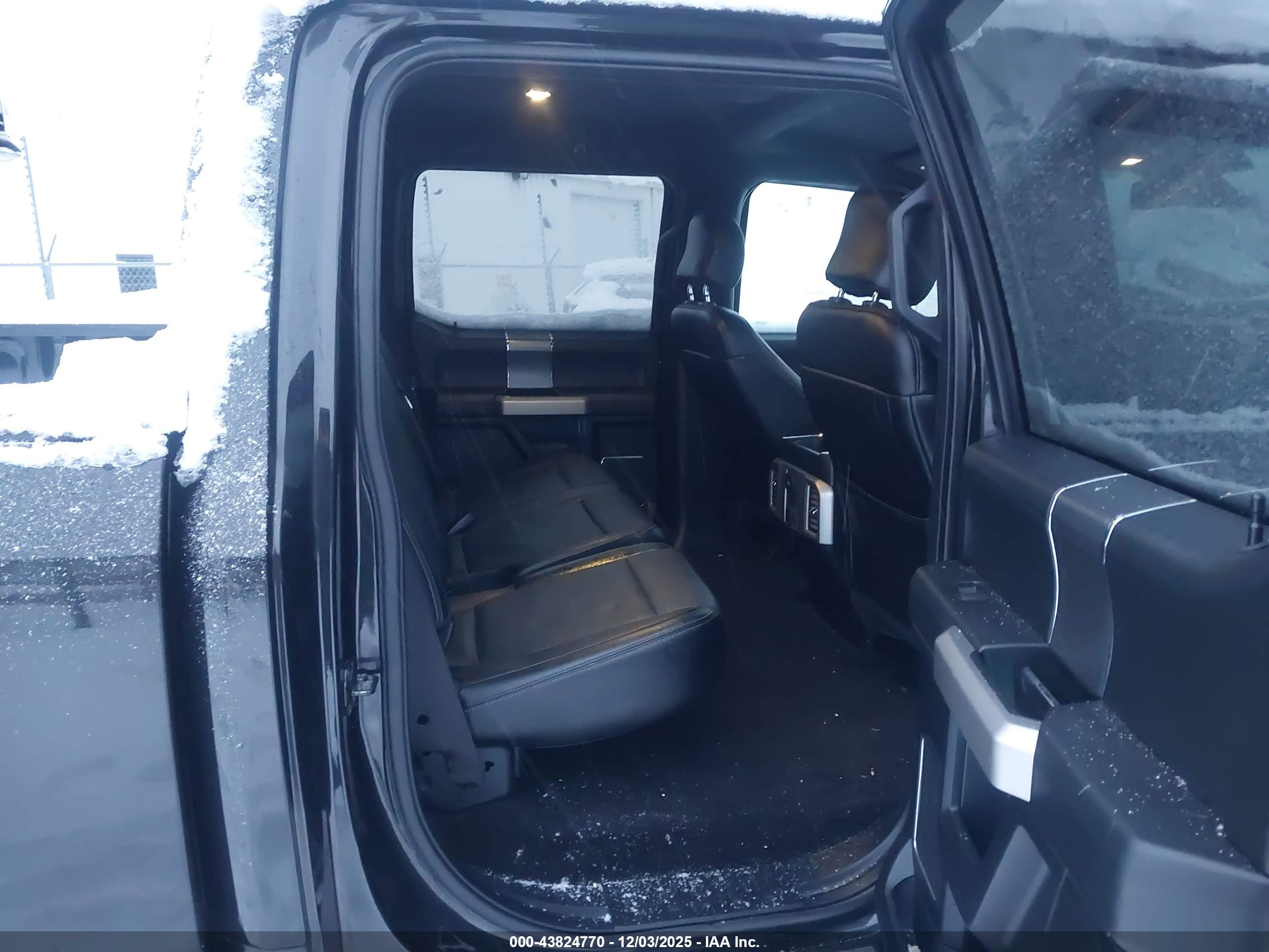 FORD F-150 image 8
