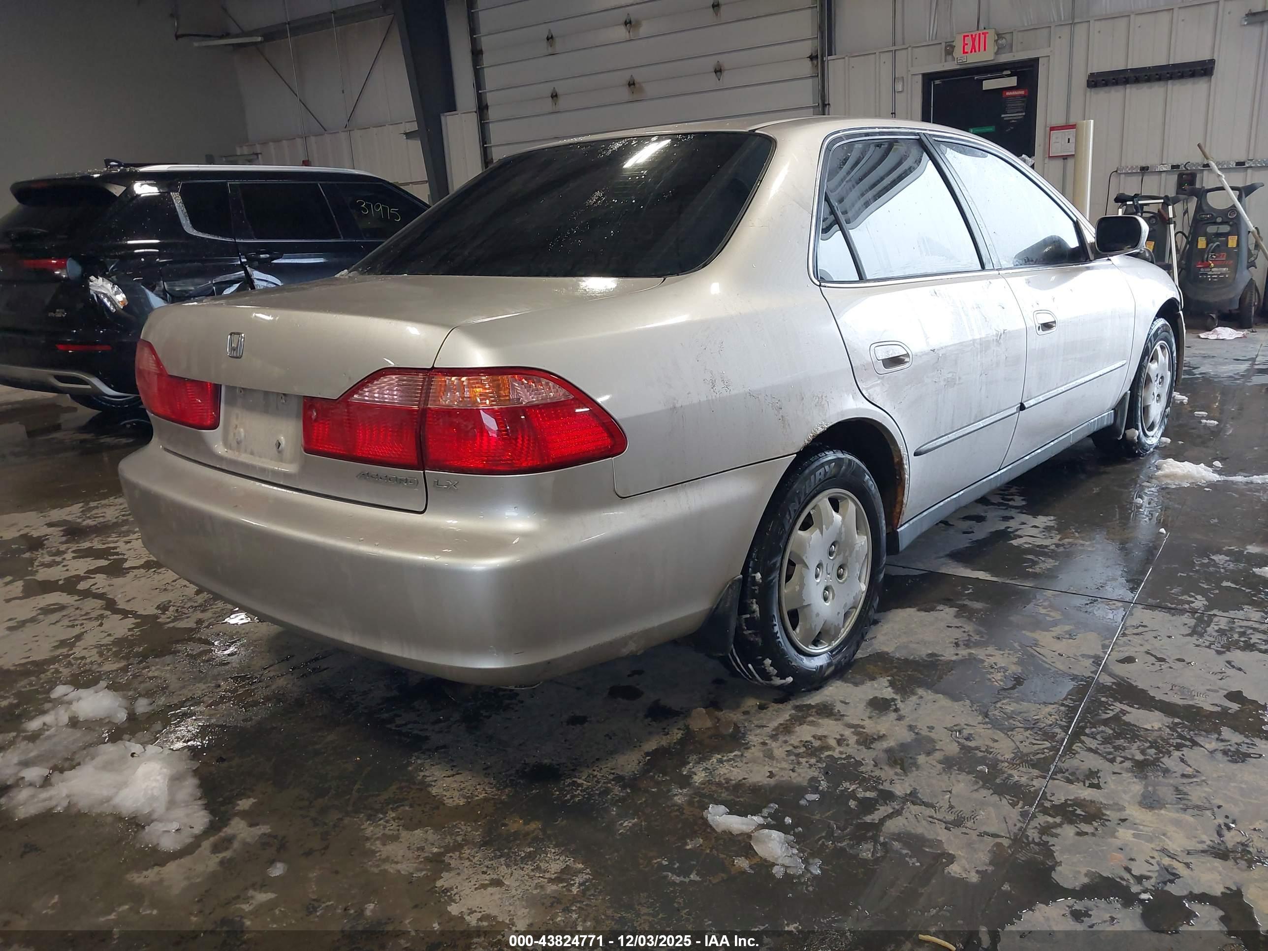 HONDA ACCORD image 4