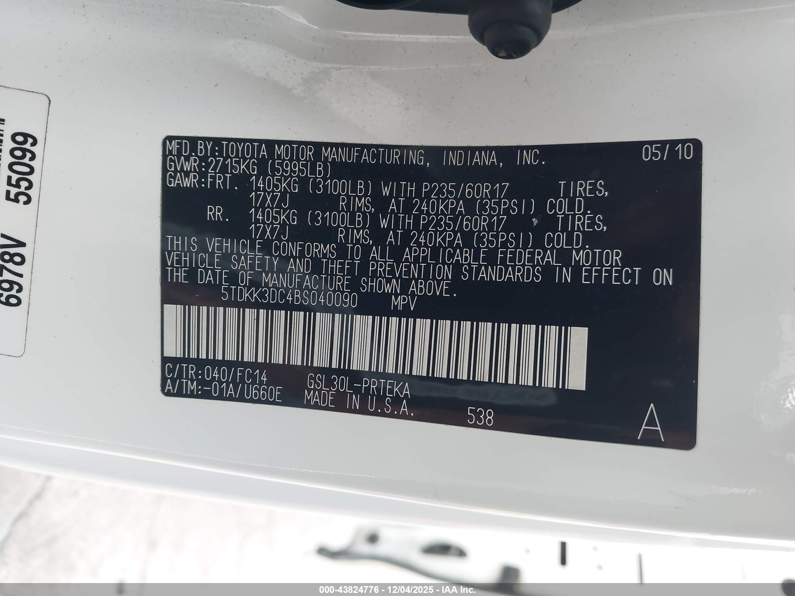 TOYOTA SIENNA image 9