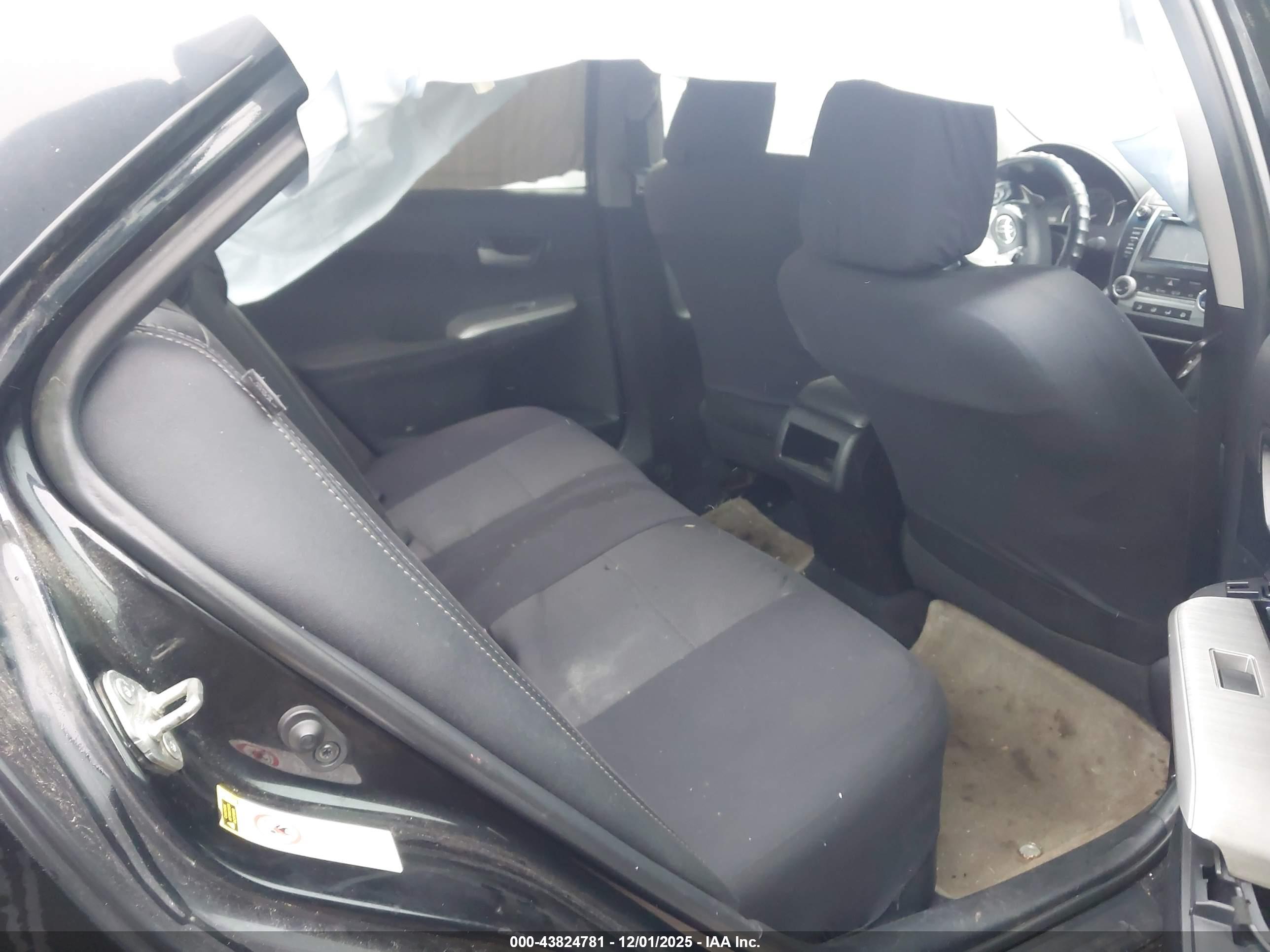 TOYOTA CAMRY image 8