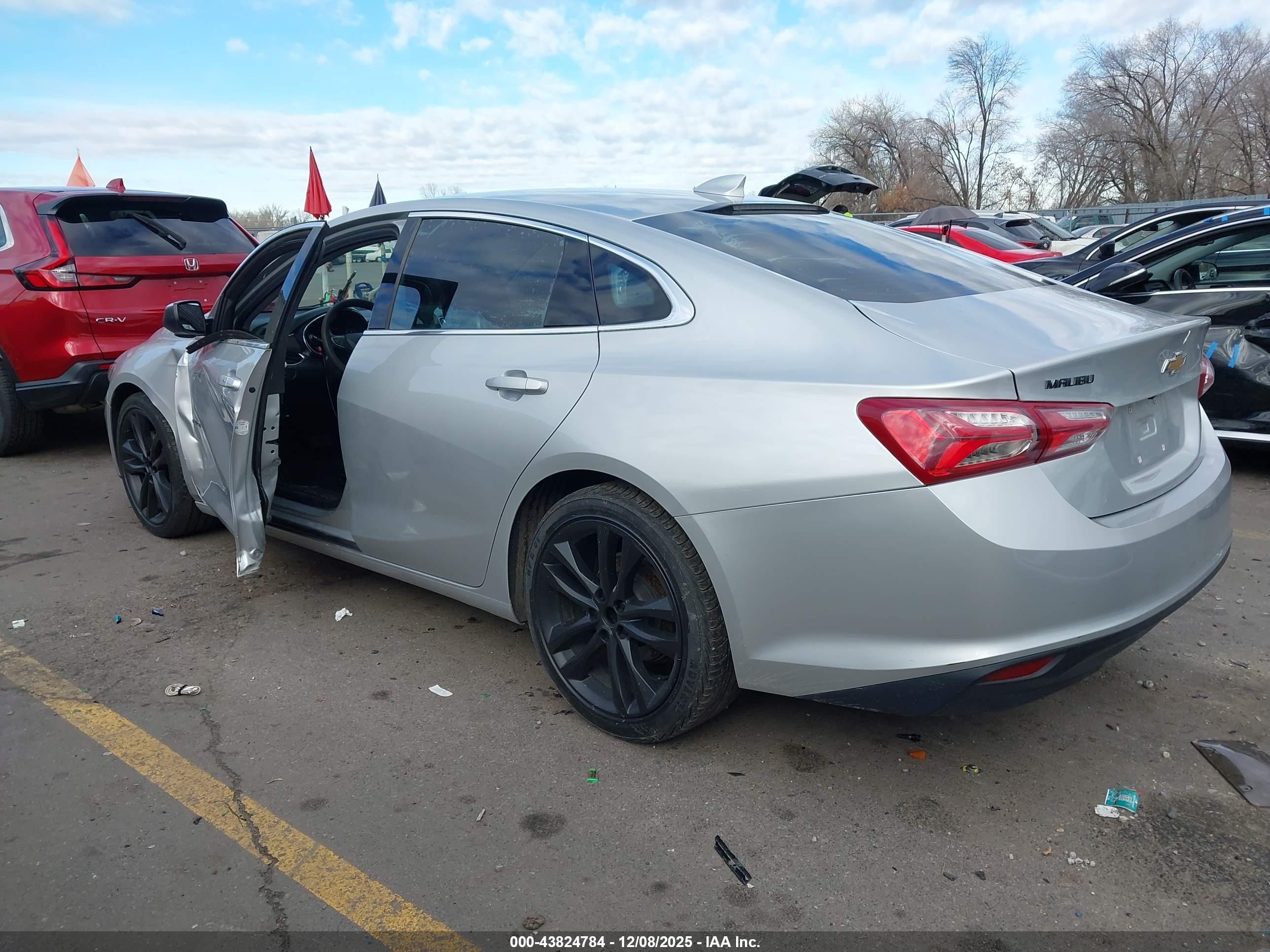 CHEVROLET MALIBU image 3