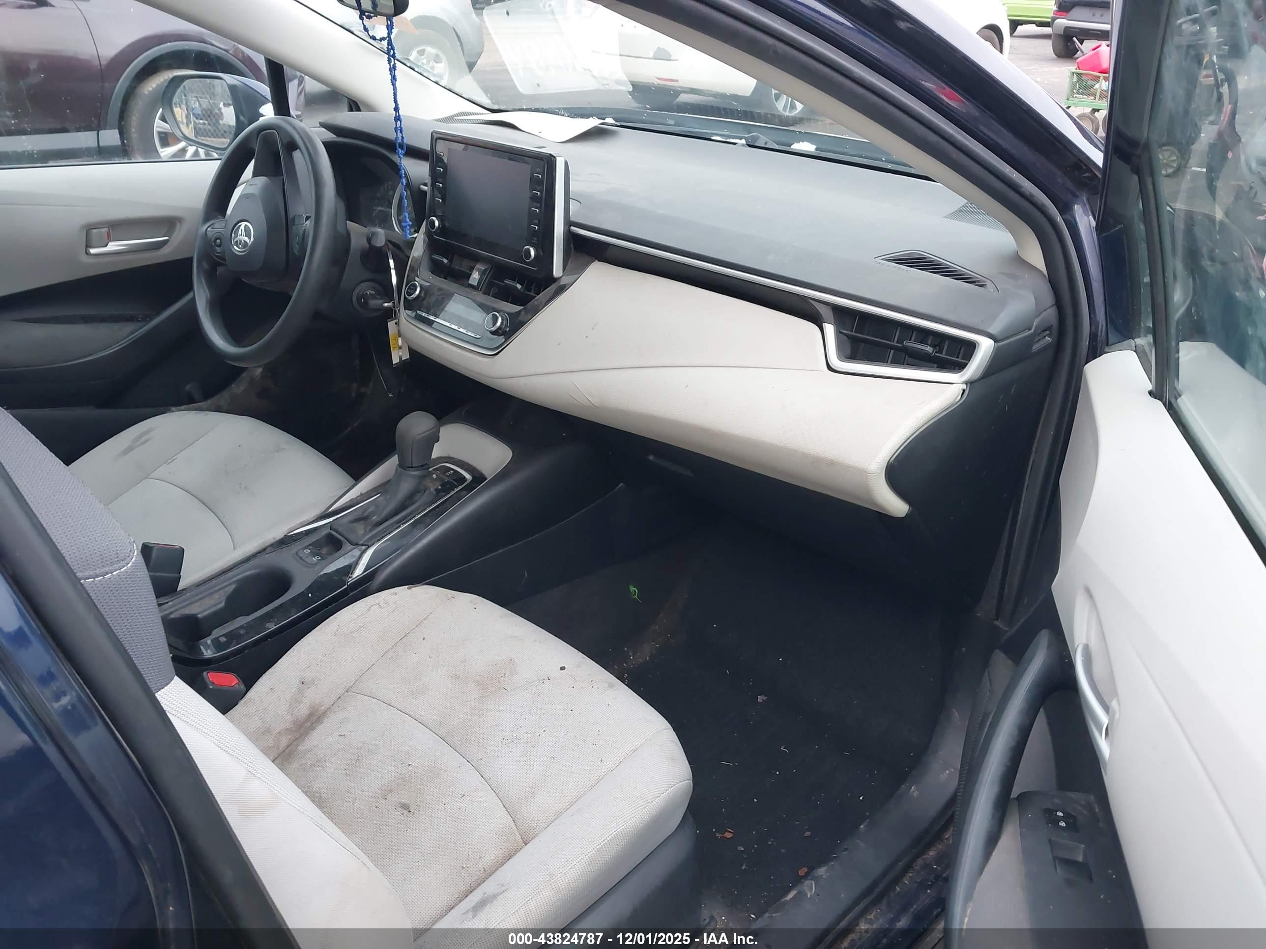 TOYOTA COROLLA image 5