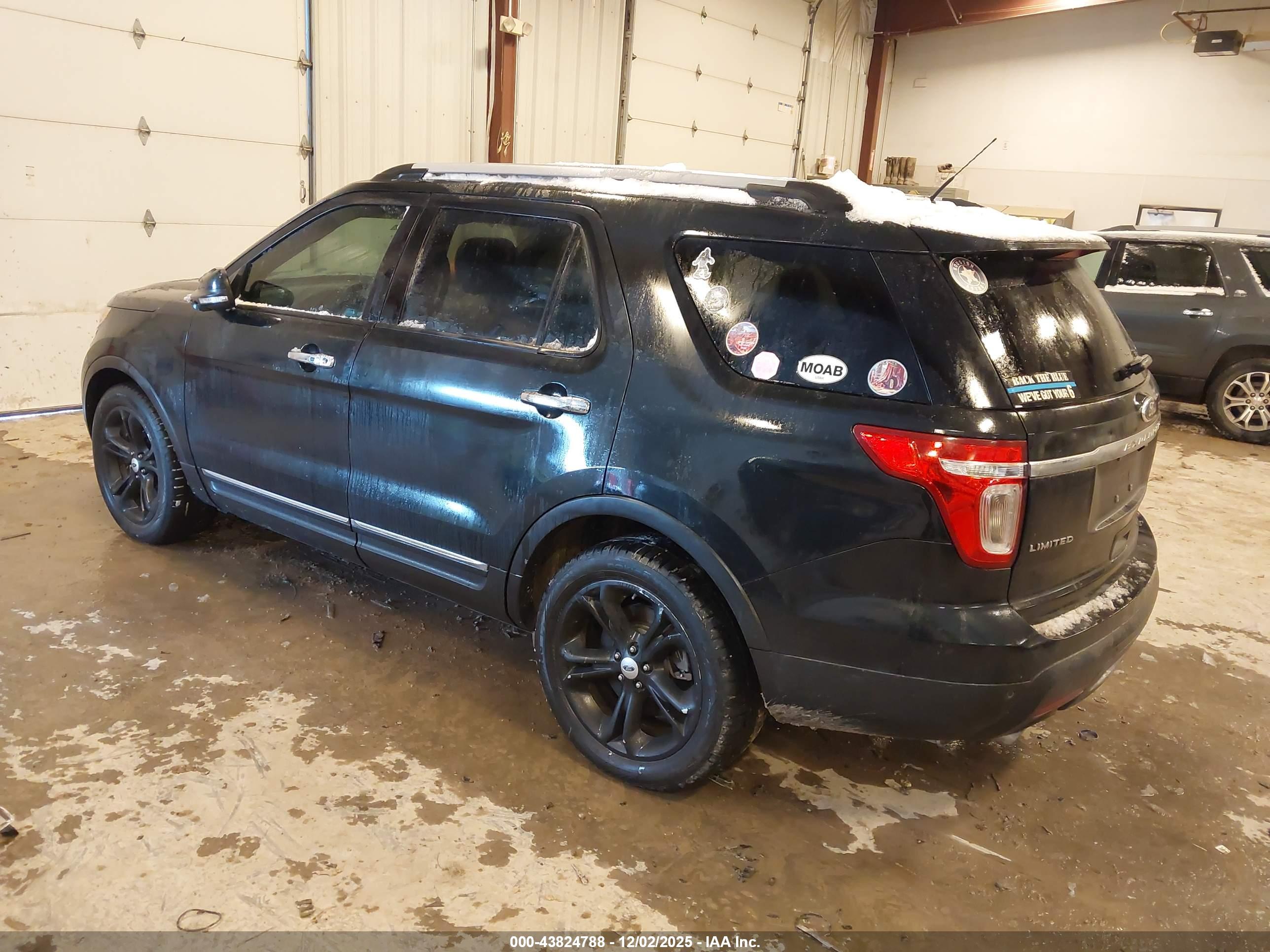 FORD EXPLORER image 3