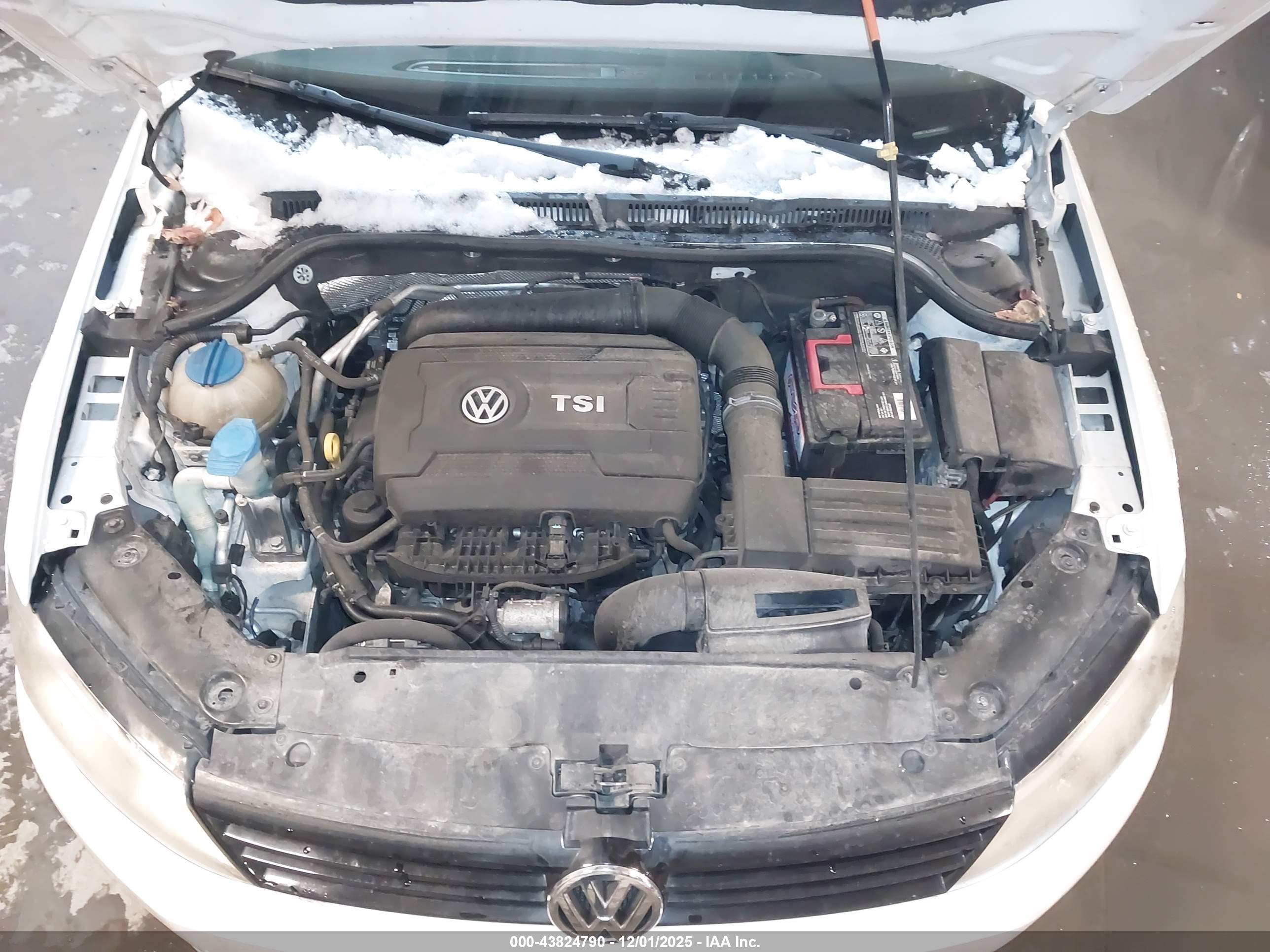VOLKSWAGEN JETTA image 10