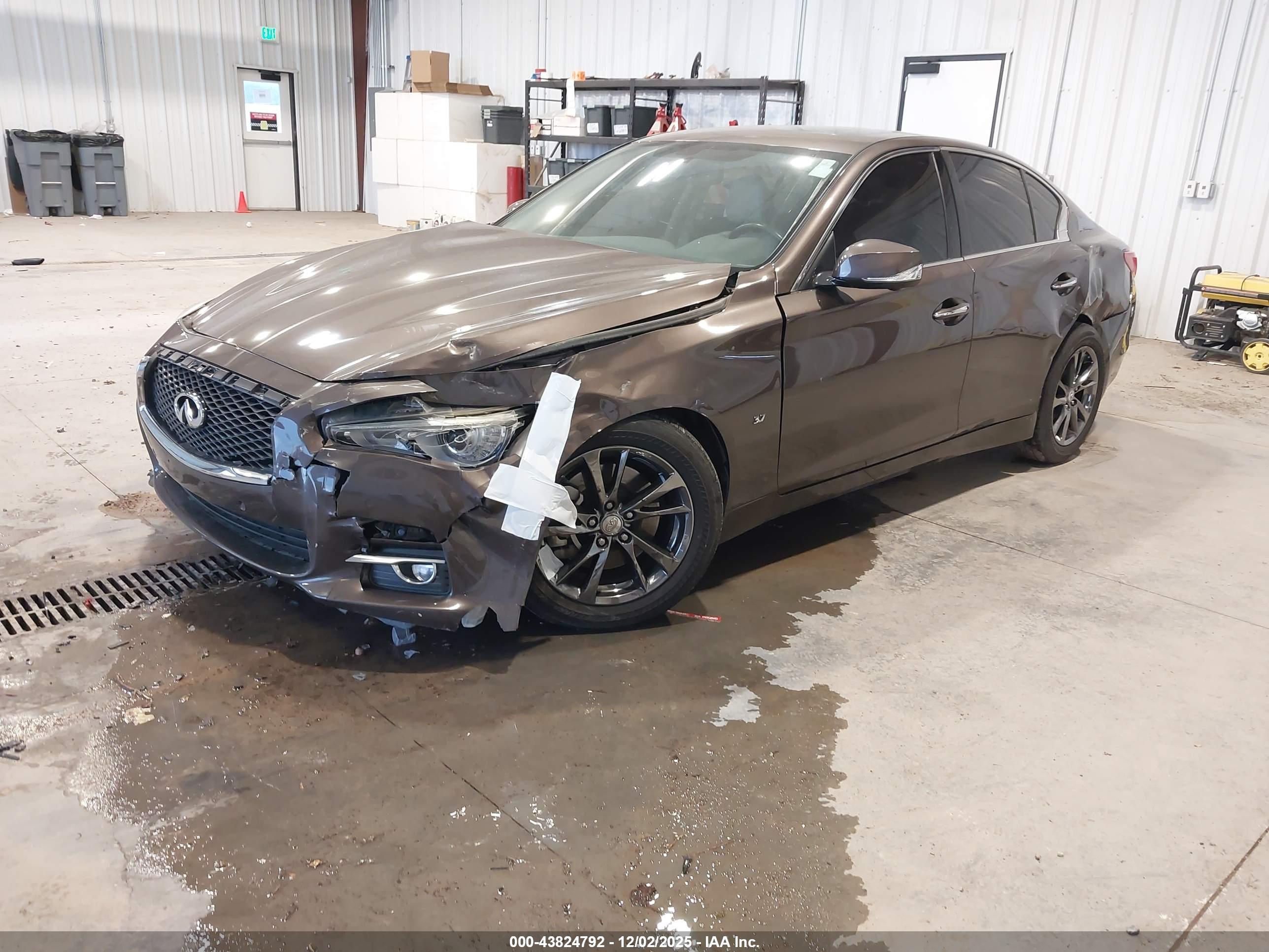 INFINITI Q50 image 2