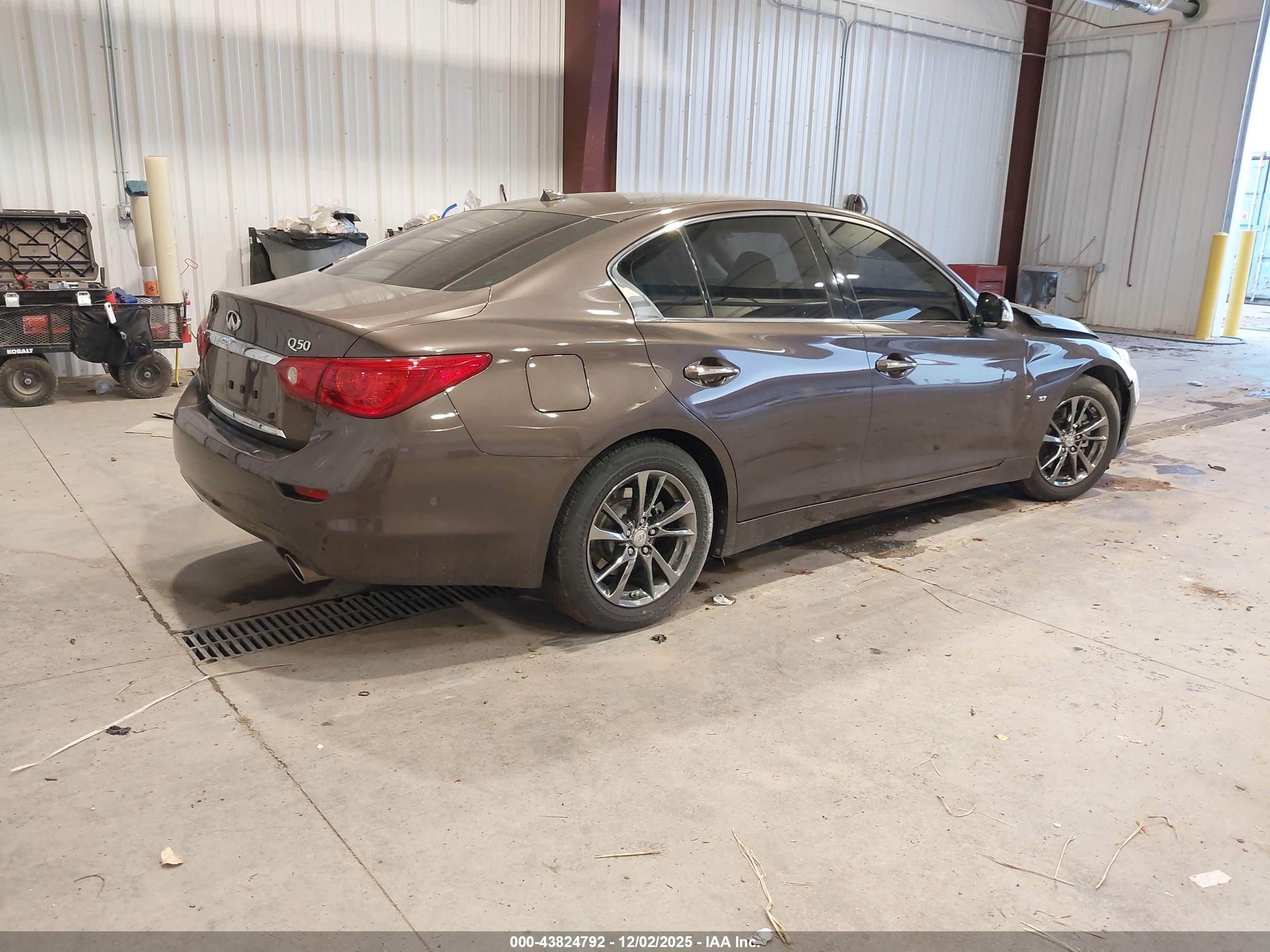INFINITI Q50 image 4