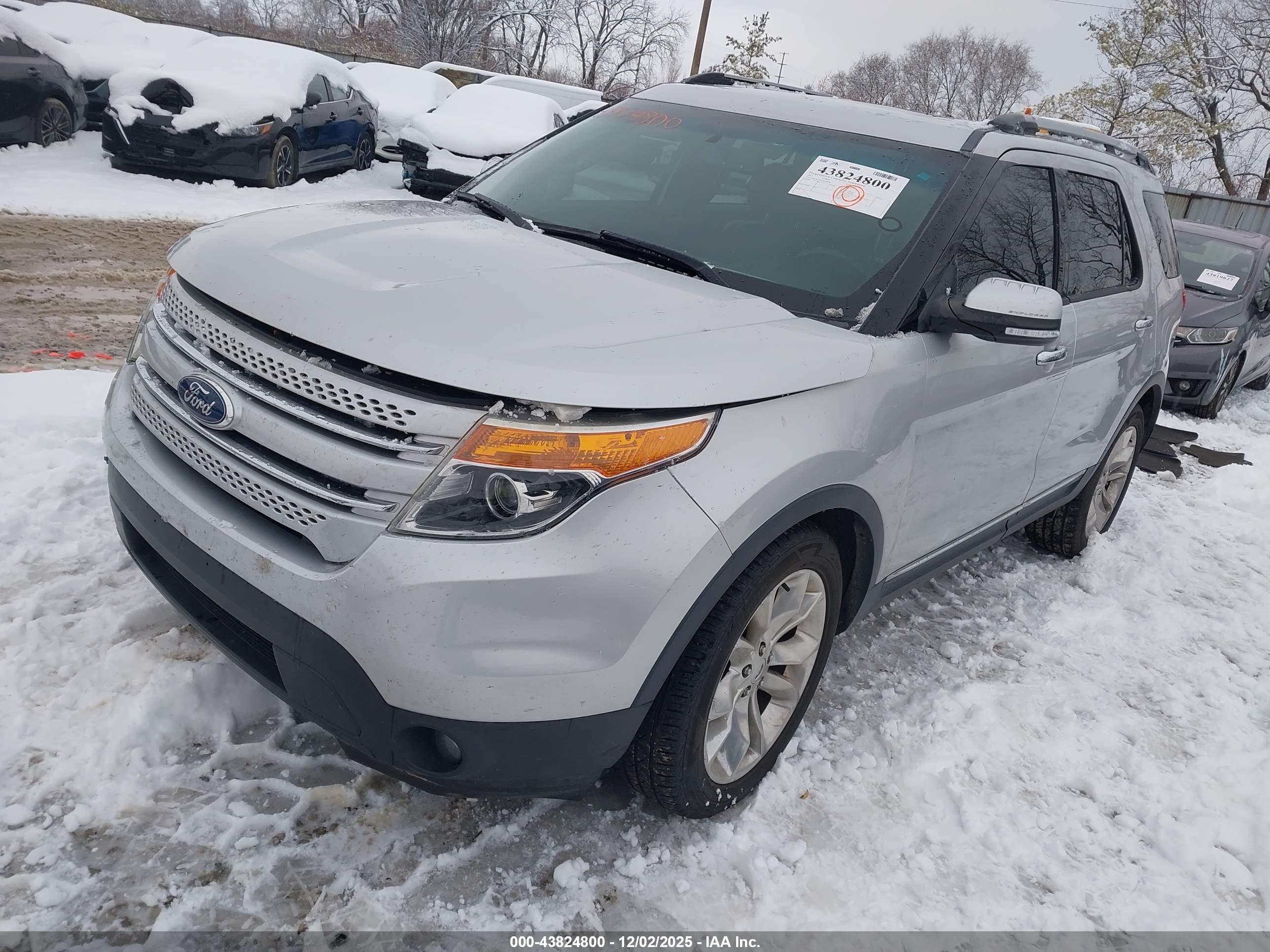 FORD EXPLORER image 2
