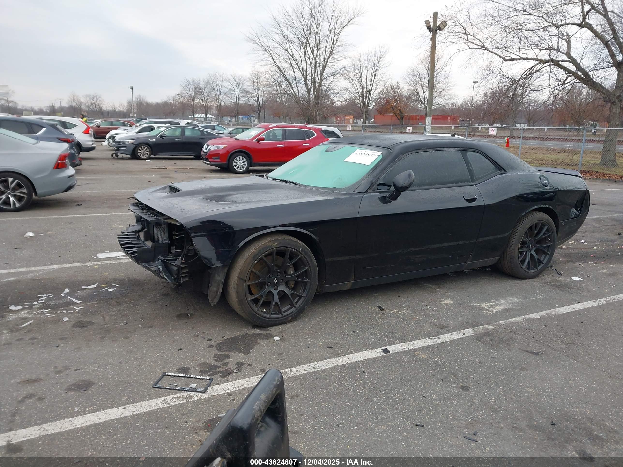 DODGE CHALLENGER image 2