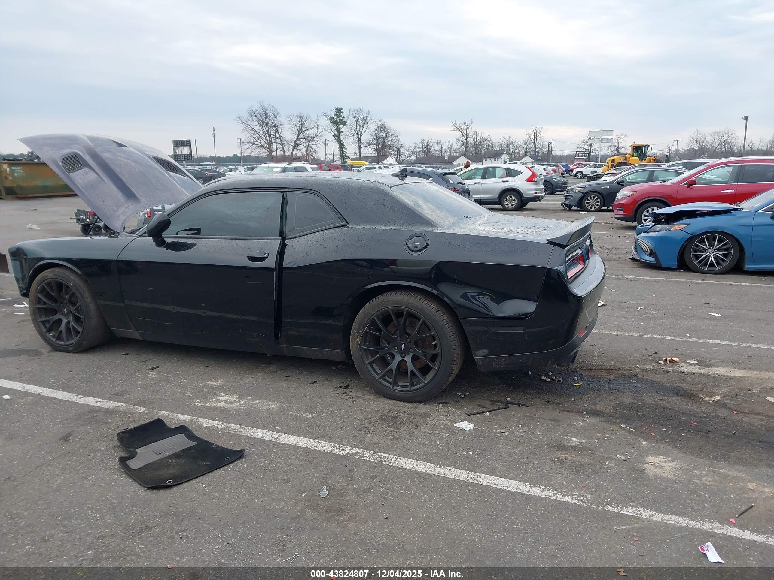 DODGE CHALLENGER image 3