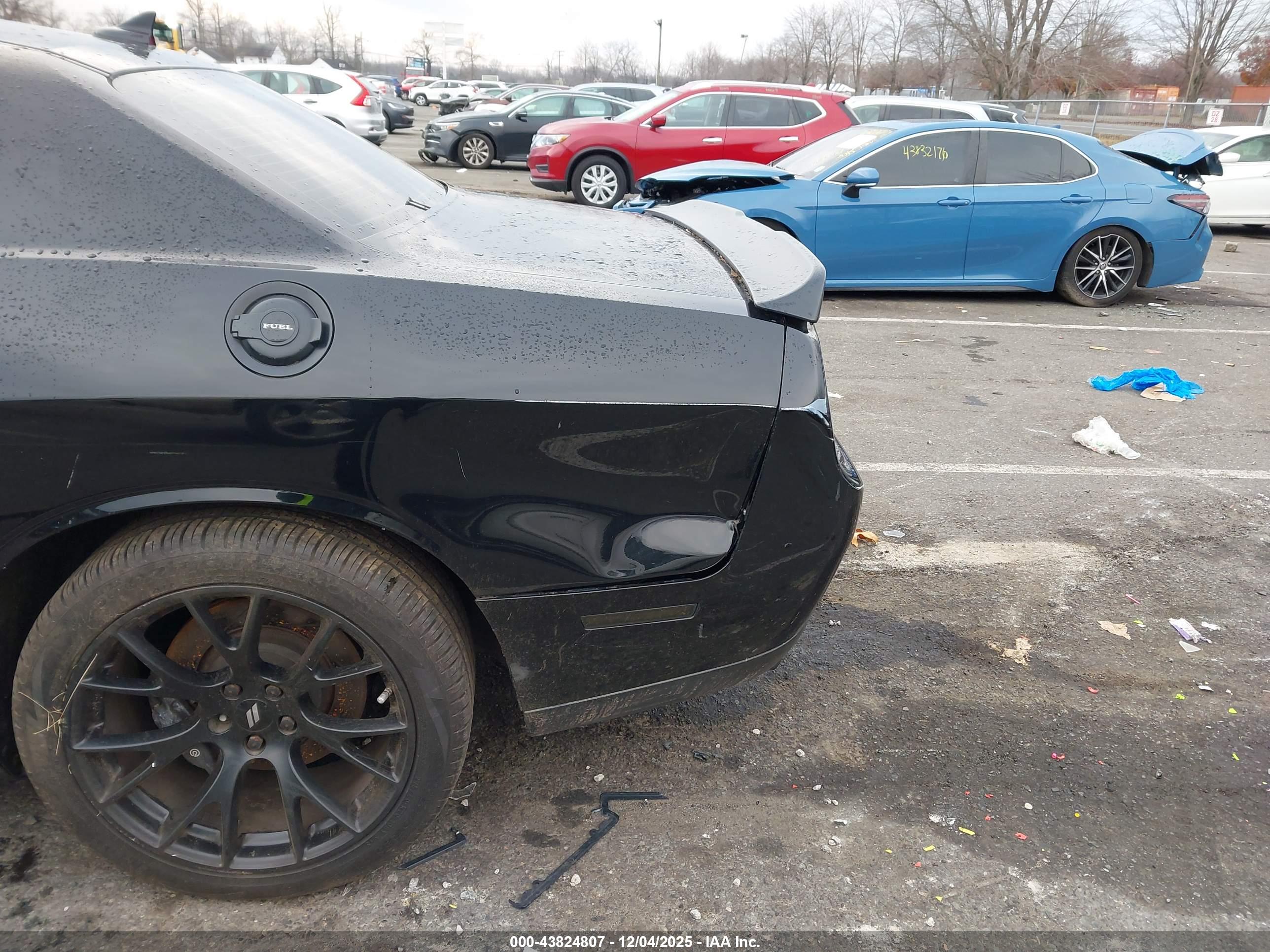 DODGE CHALLENGER image 6