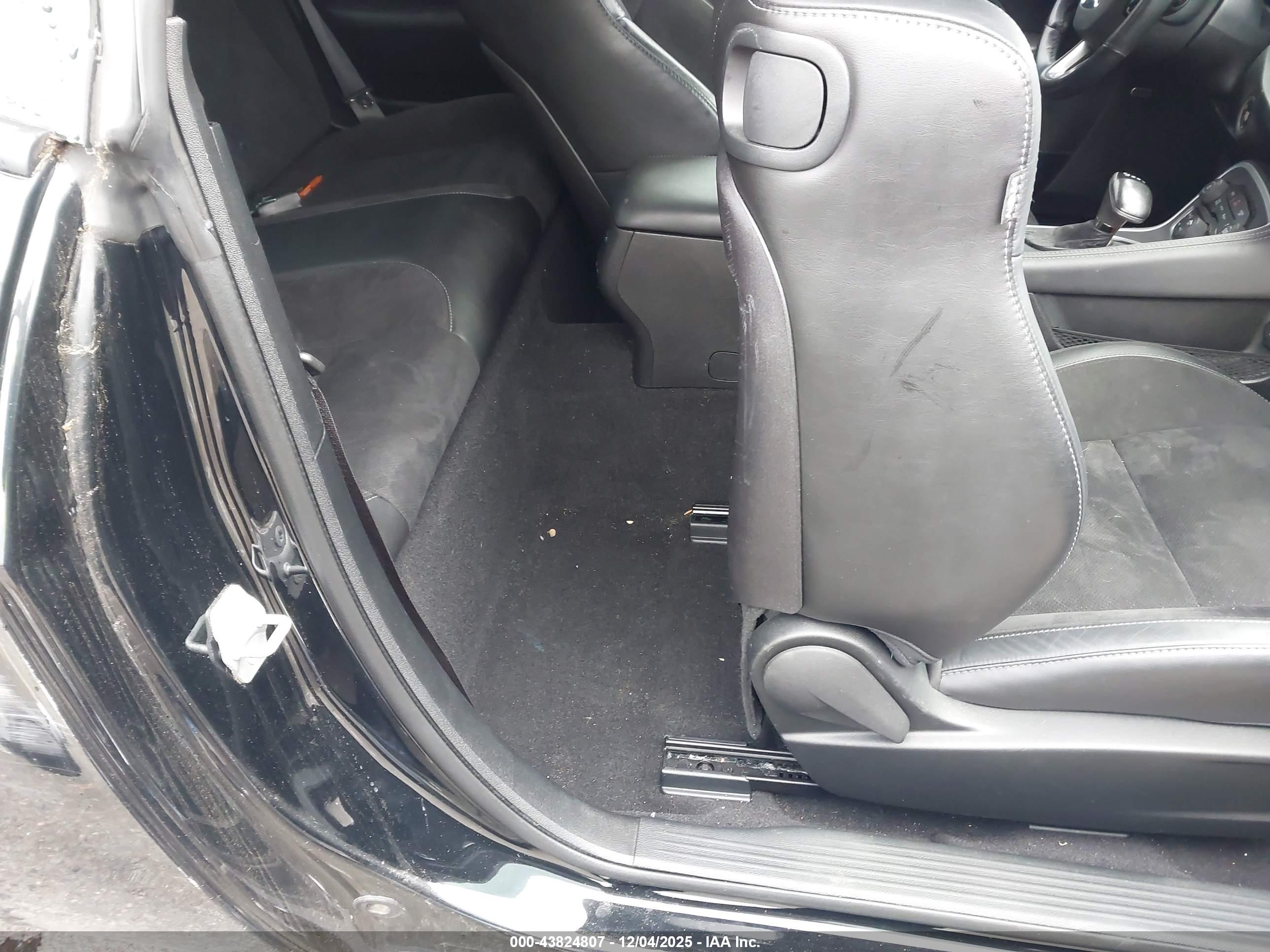 DODGE CHALLENGER image 8