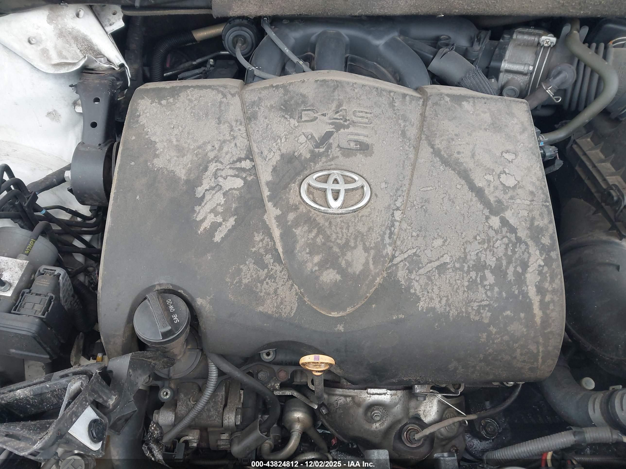TOYOTA HIGHLANDER image 10