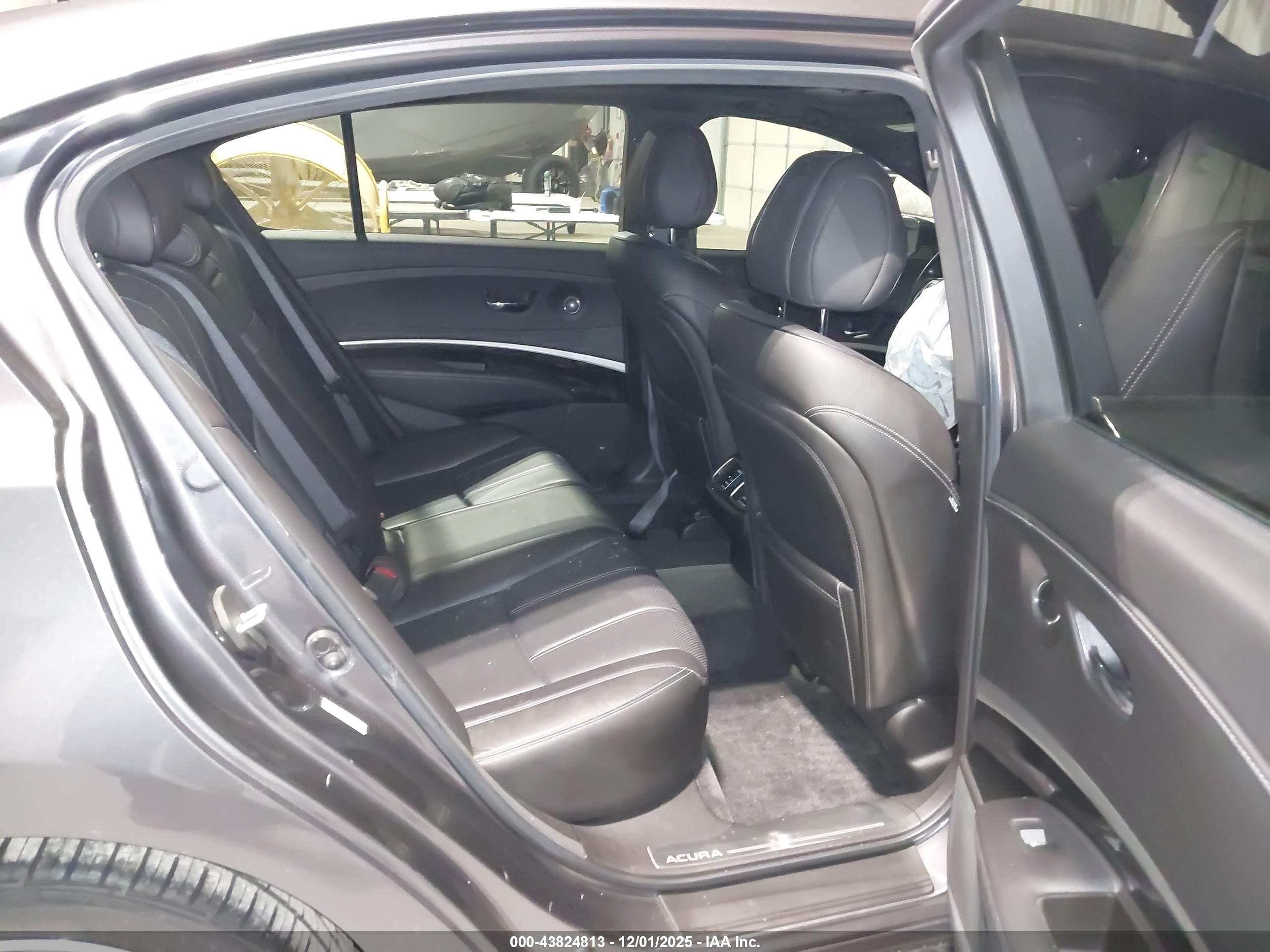 ACURA RLX image 8