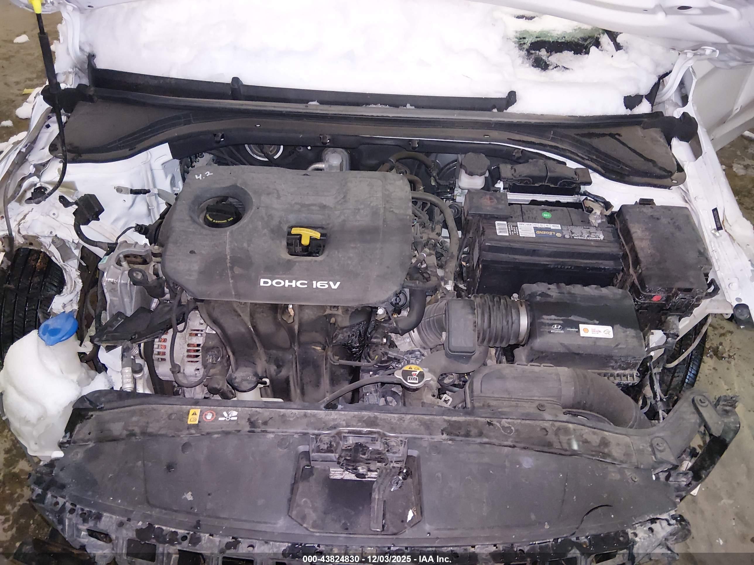 HYUNDAI ELANTRA image 10