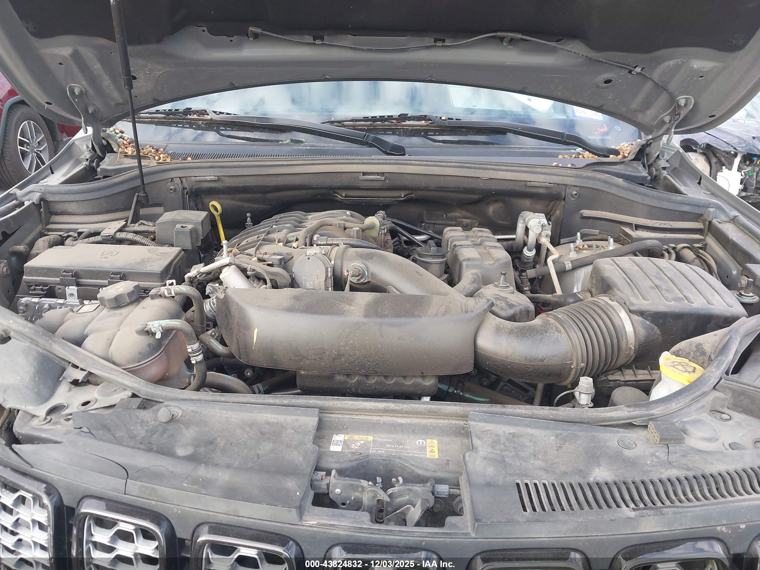 JEEP GRAND image 10