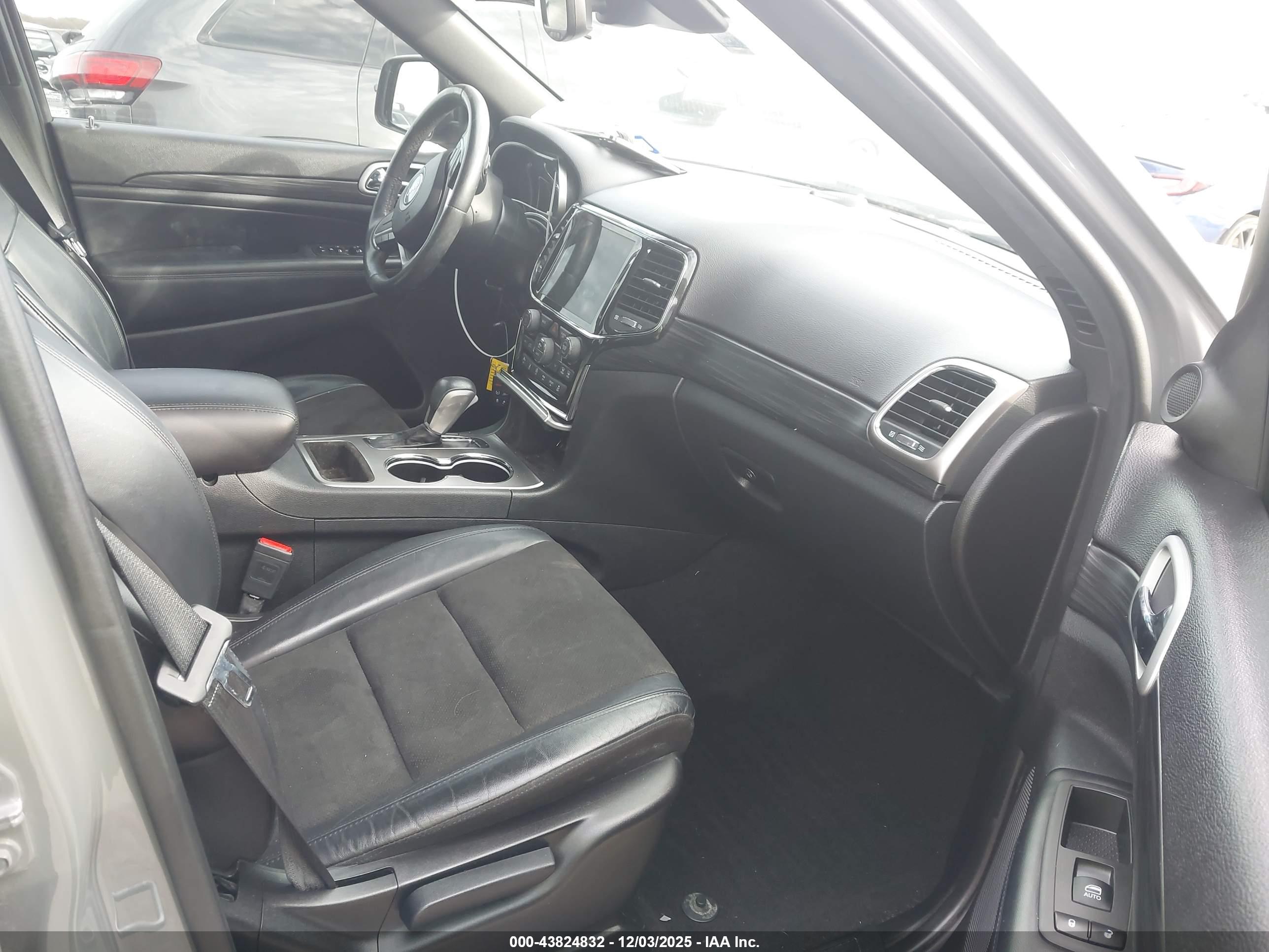 JEEP GRAND image 5