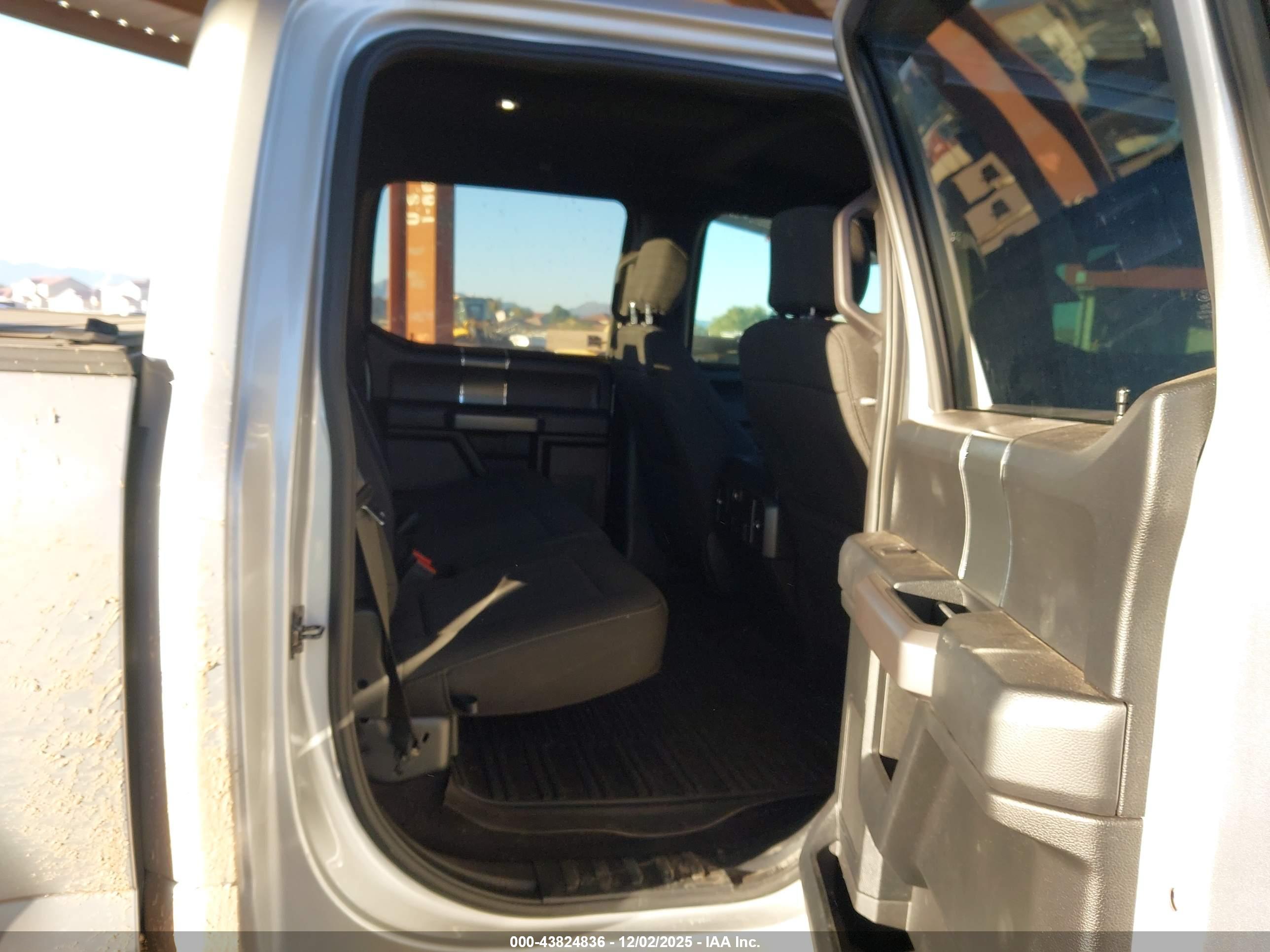 FORD F-150 image 8