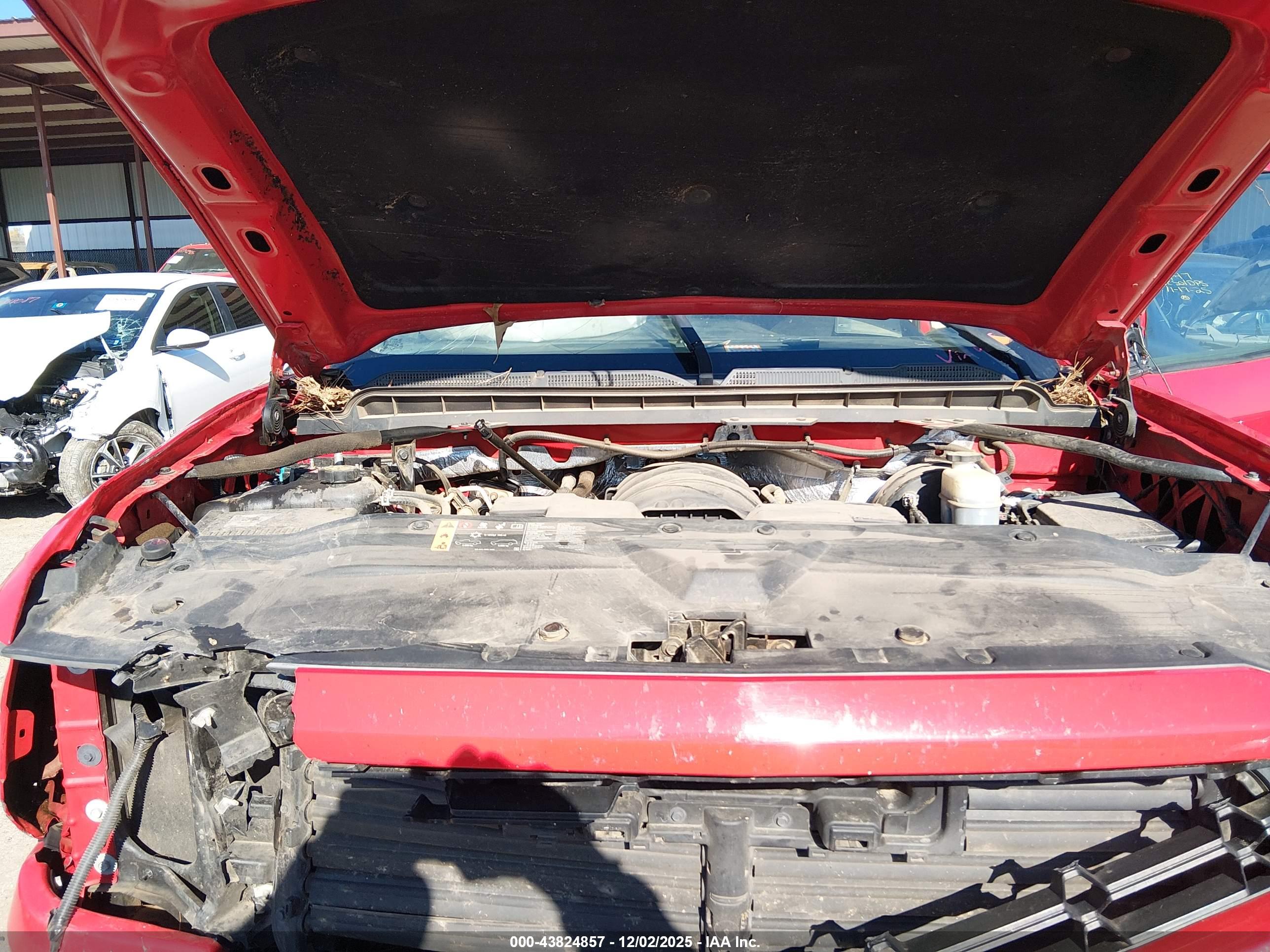 CHEVROLET SILVERADO image 10