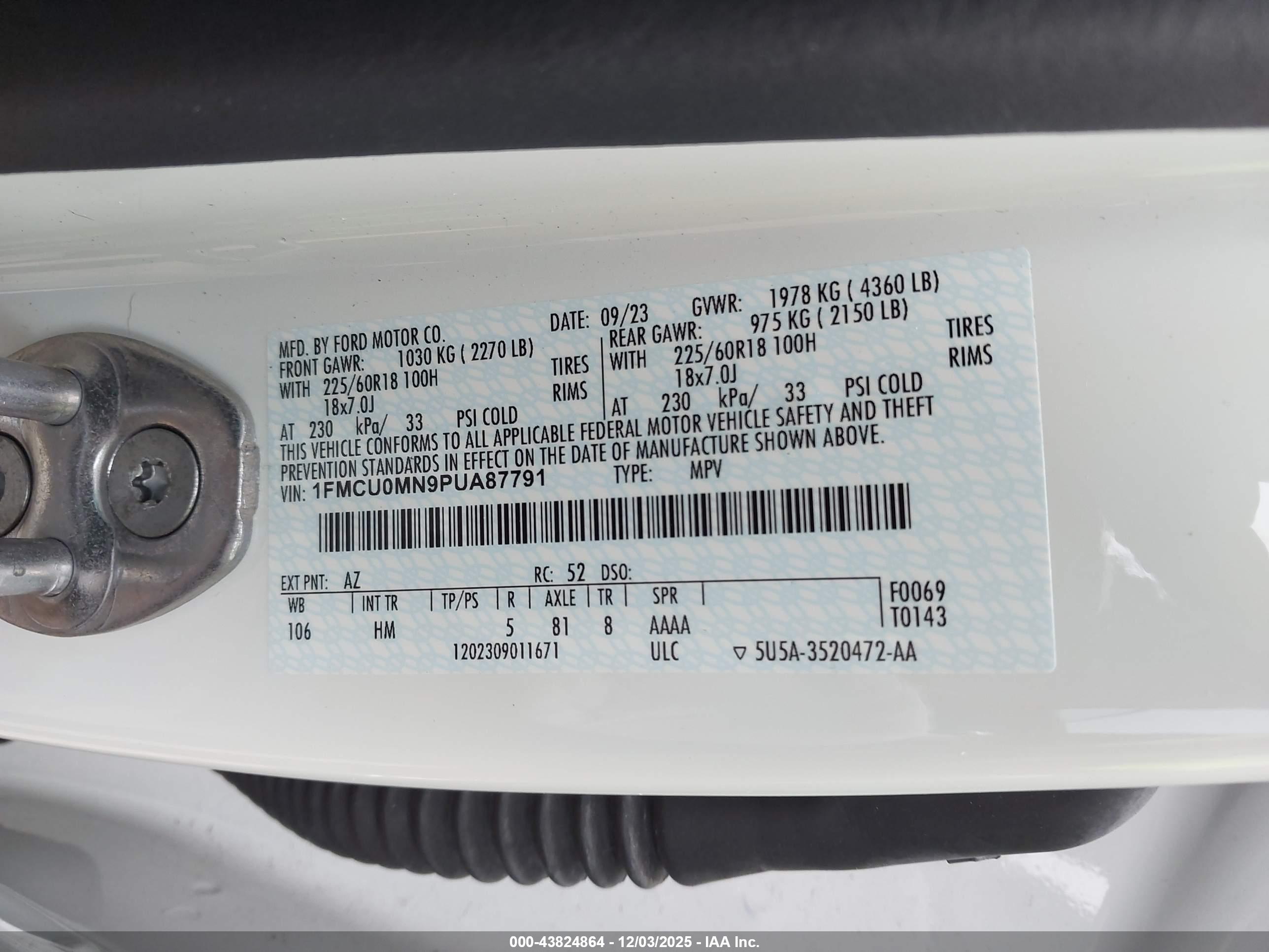 FORD ESCAPE image 9