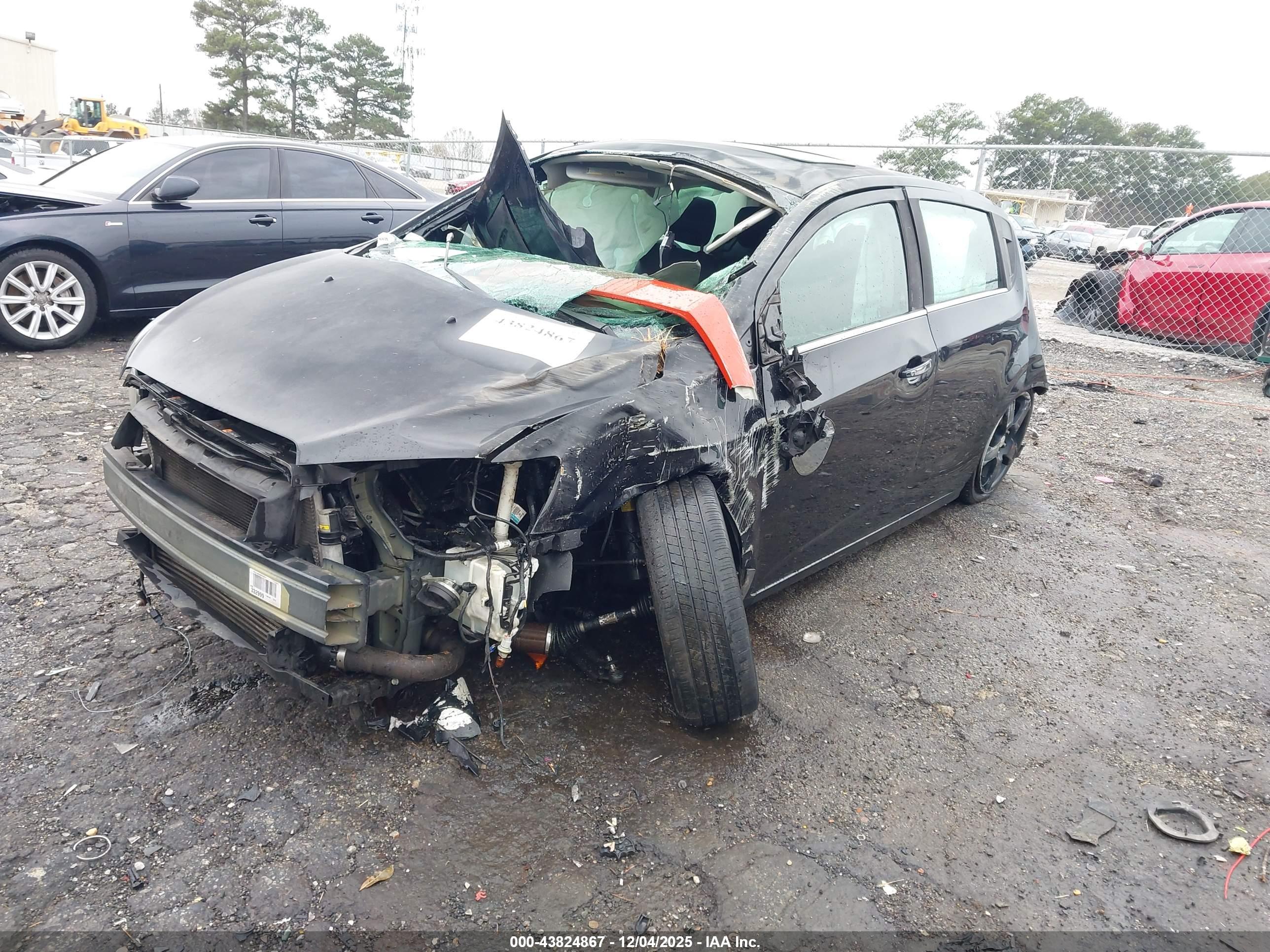 CHEVROLET SONIC image 2
