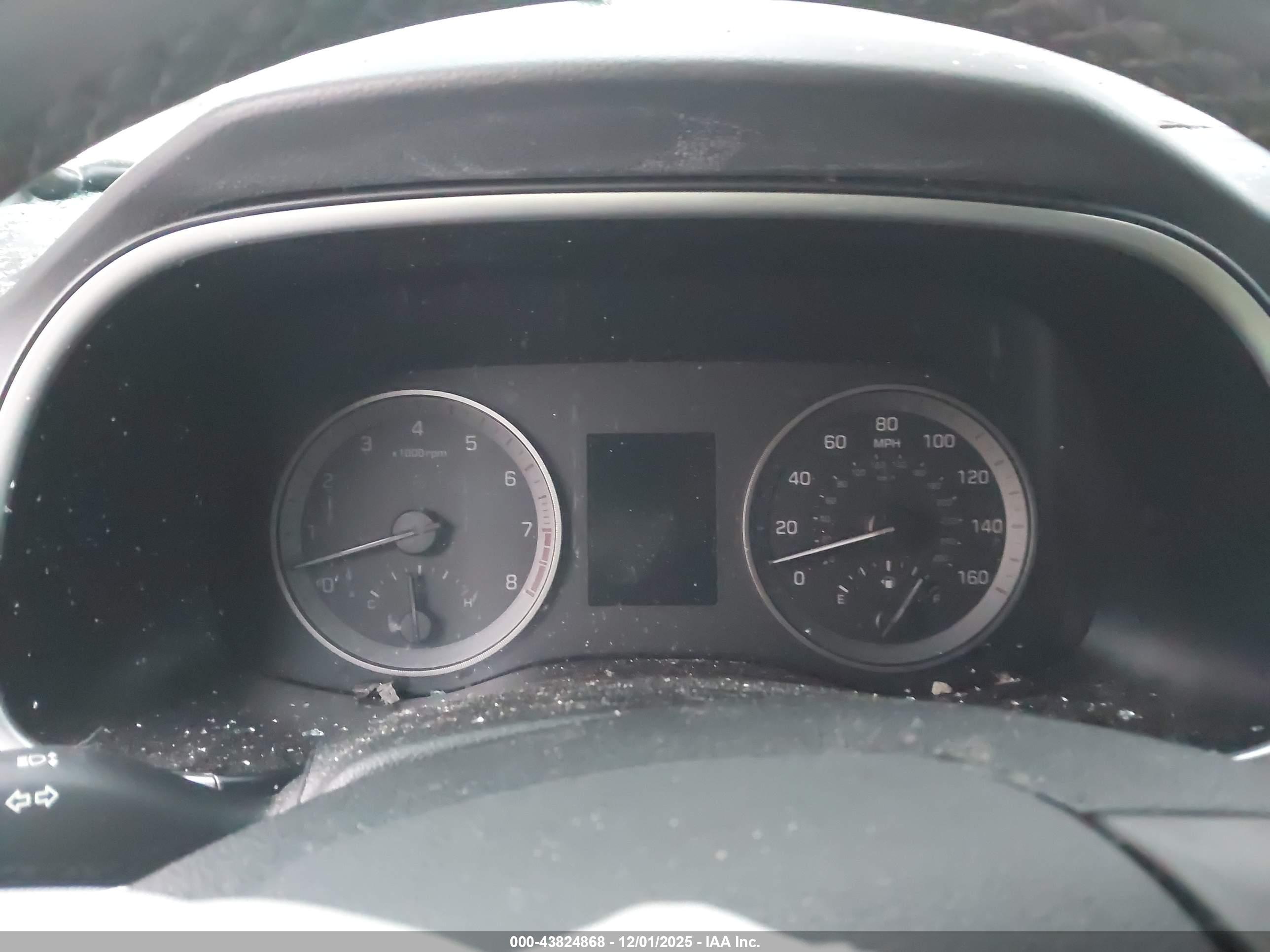 HYUNDAI TUCSON image 7