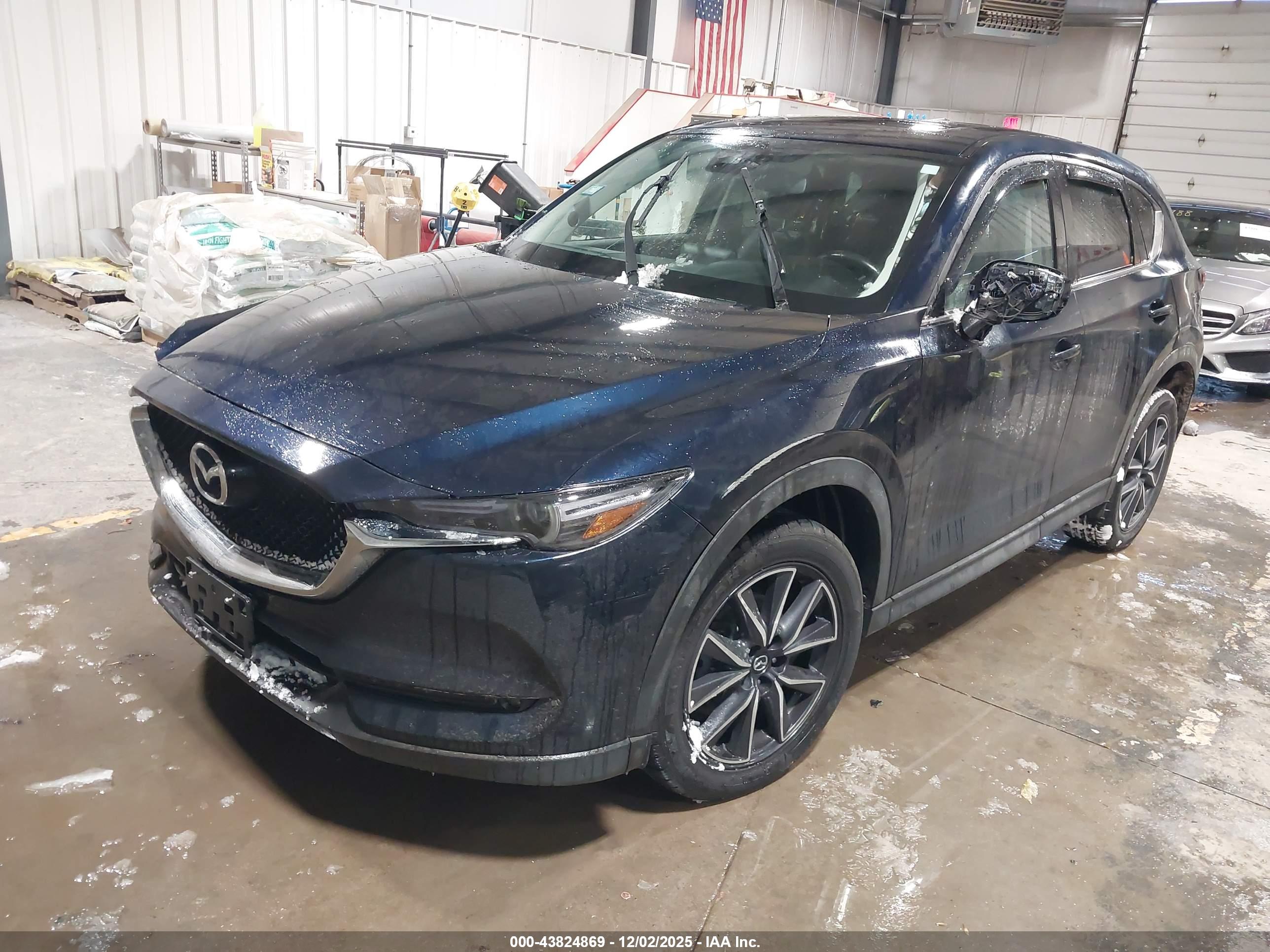 MAZDA CX-5 image 2
