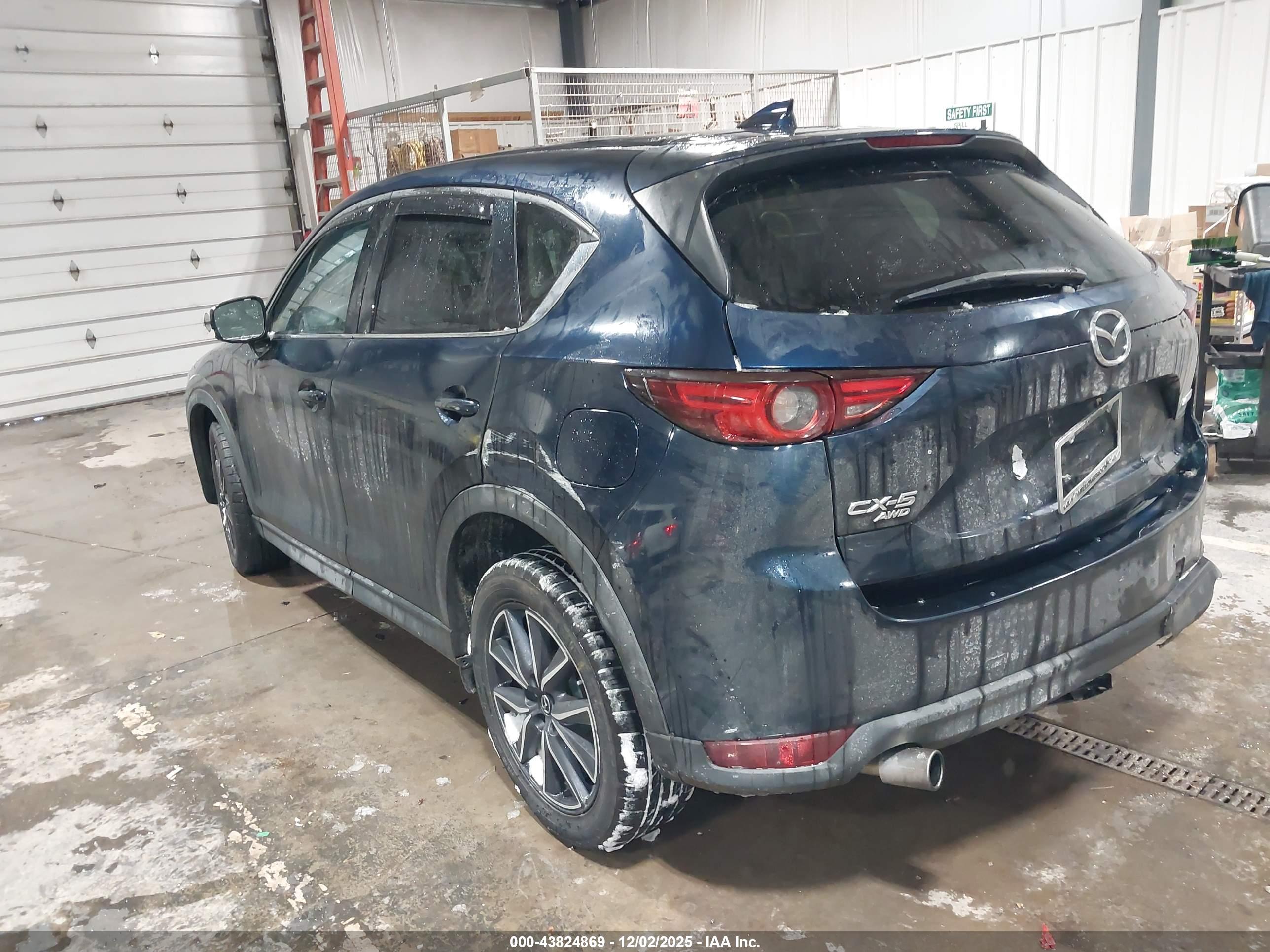 MAZDA CX-5 image 3
