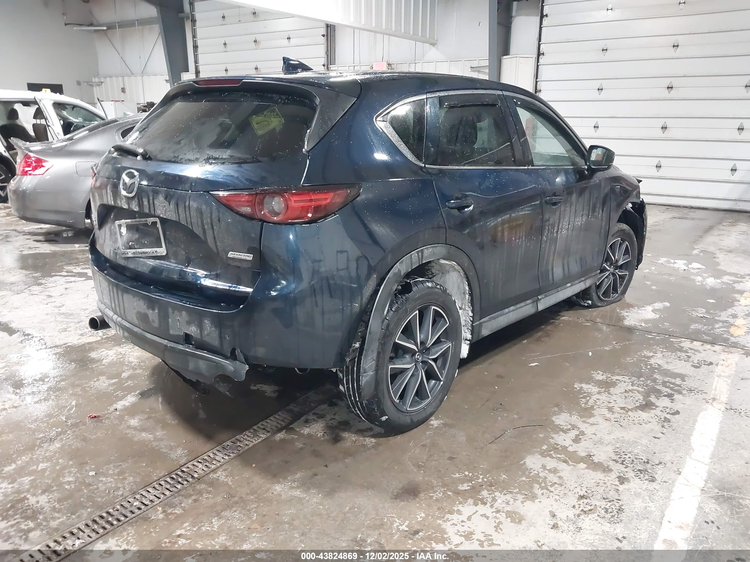 MAZDA CX-5 image 4
