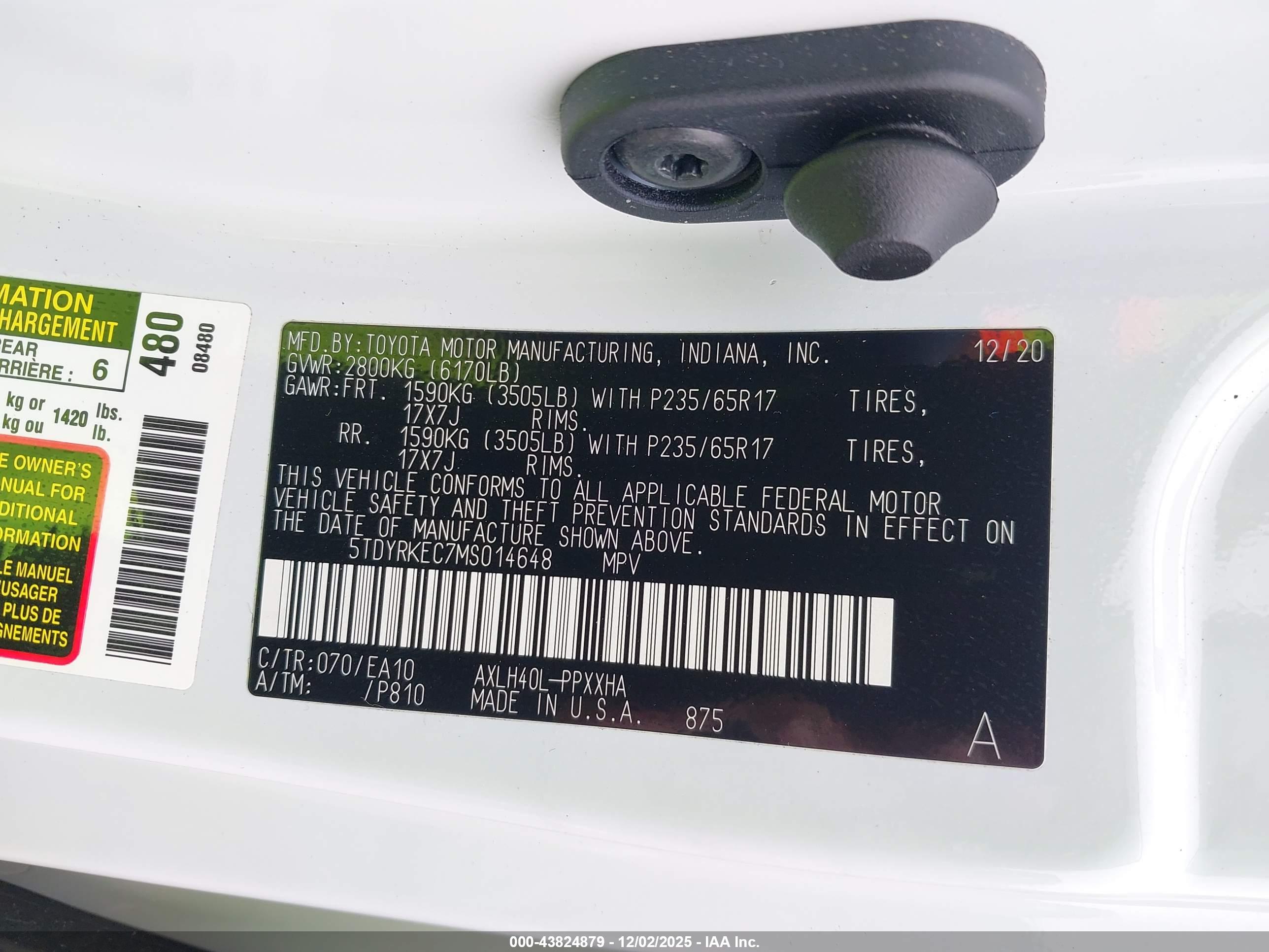 TOYOTA SIENNA image 9