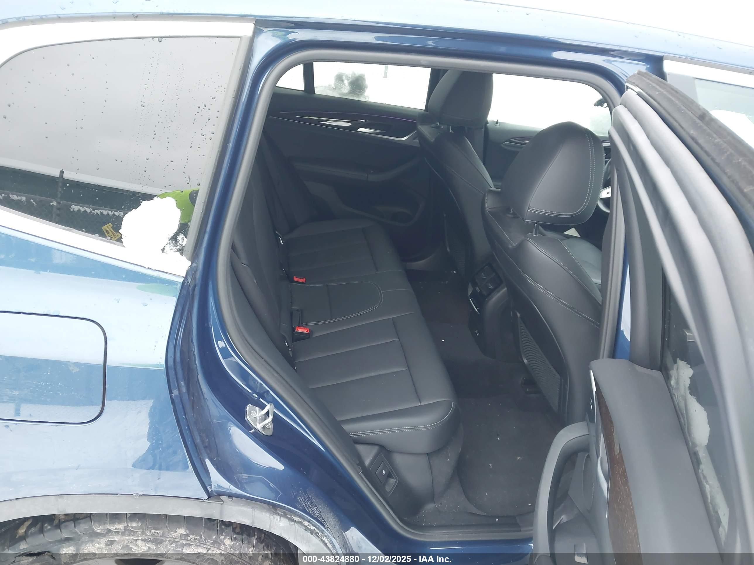 BMW X3 image 8